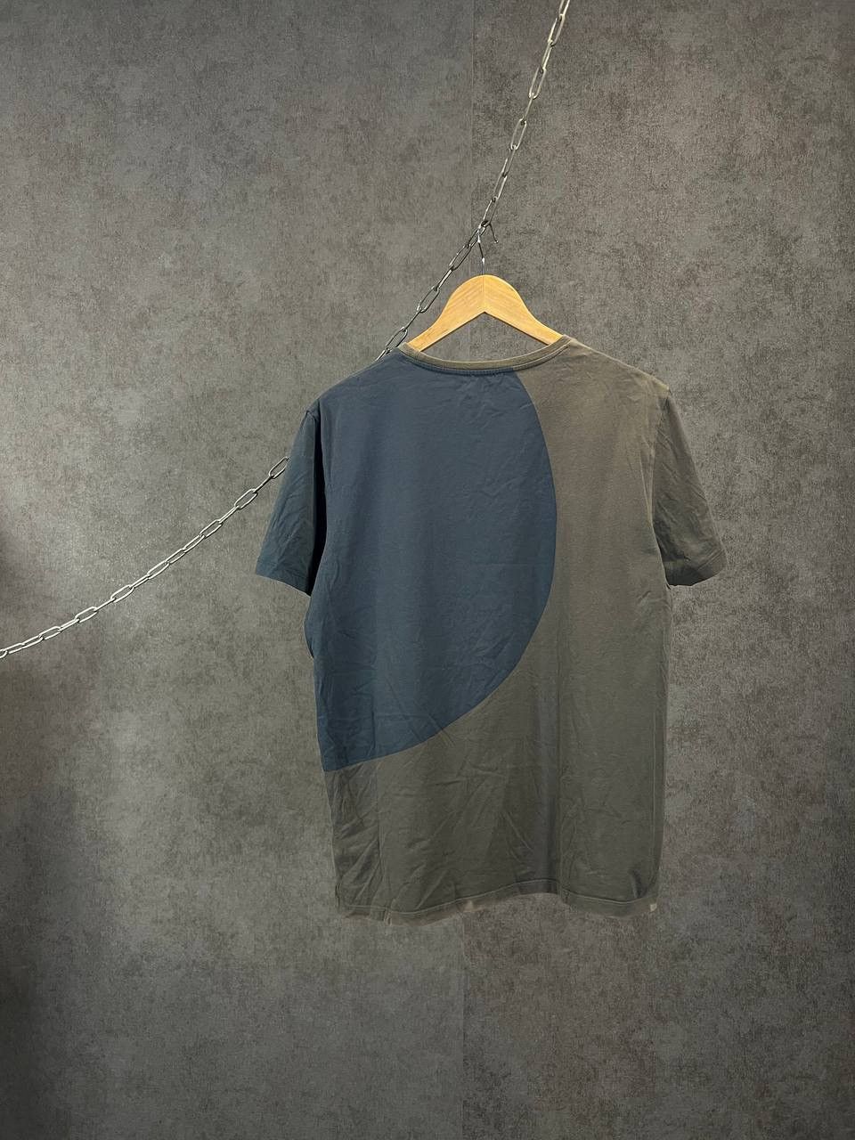Cos Cos art designer tee Size US M / EU 48-50 / 2 - 6 Thumbnail