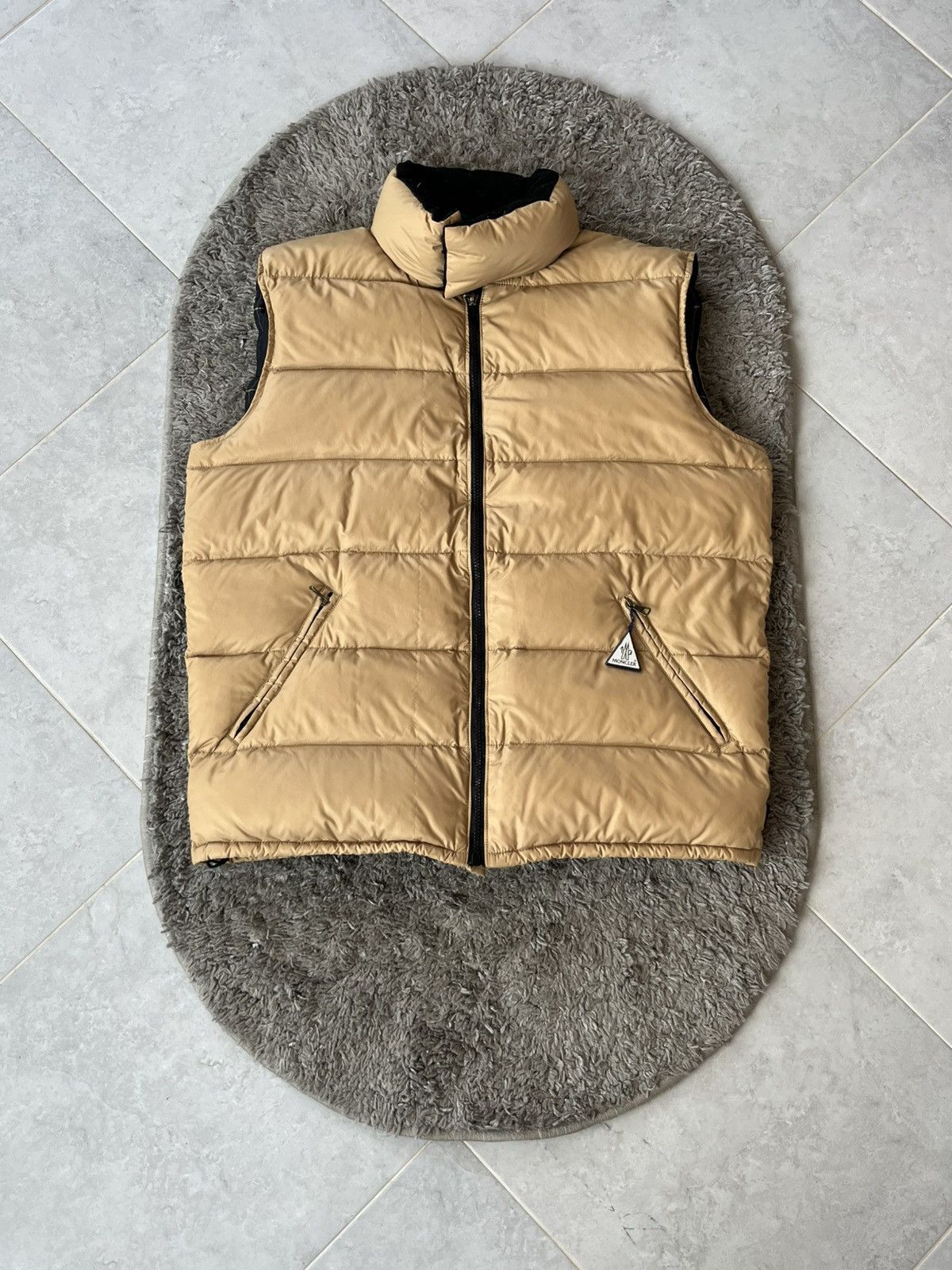 Moncler Vintage Luxury Puffer Vest Moncler Grenoble Size US L / EU 52-54 / 3 - 1 Thumbnail