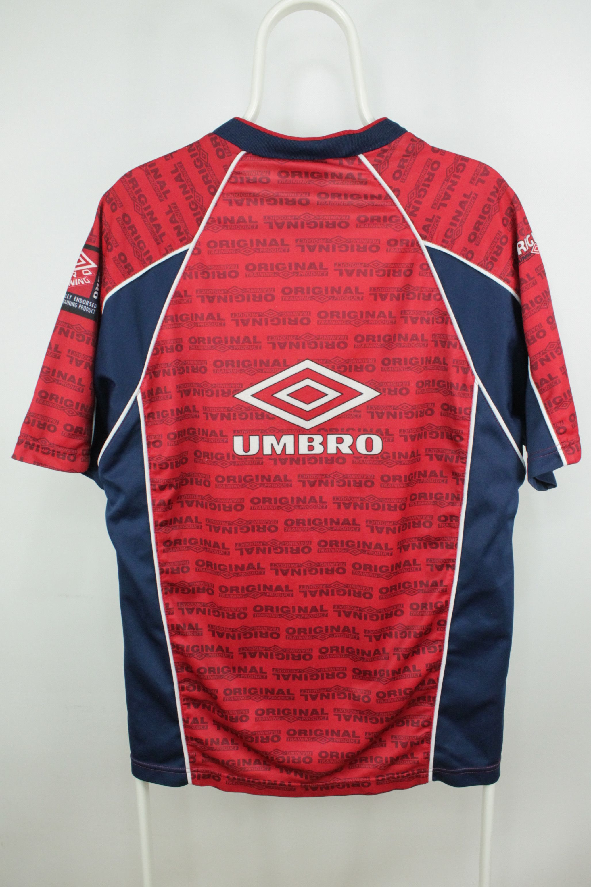 Umbro Vintage Umbro Pro Training Red Monogram T-Shirt Size US M / EU 48-50 / 2 - 5 Thumbnail