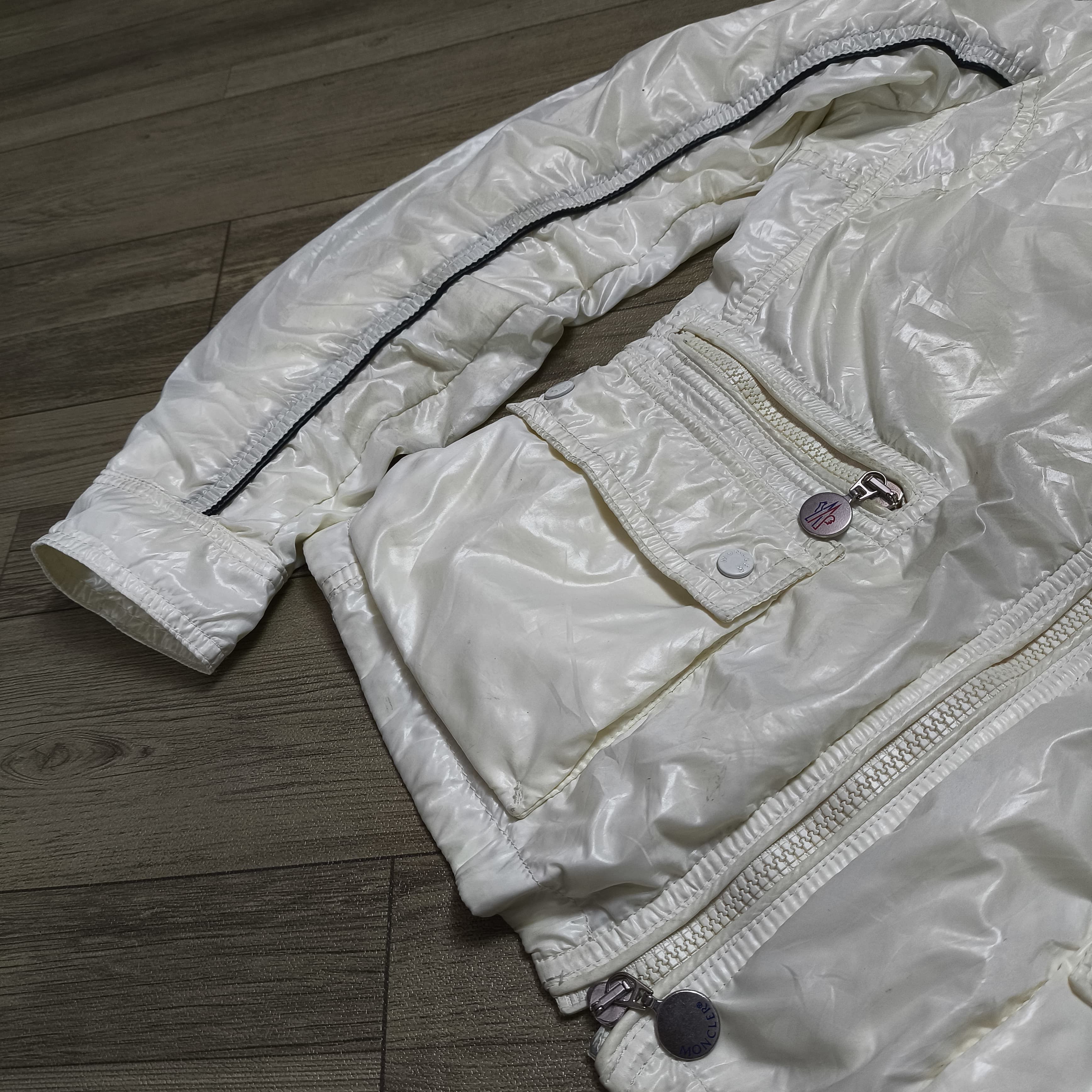 Moncler Vintage Moncler Multi pocket Bikers Jacket Size M / US 6-8 / IT 42-44 - 5 Thumbnail