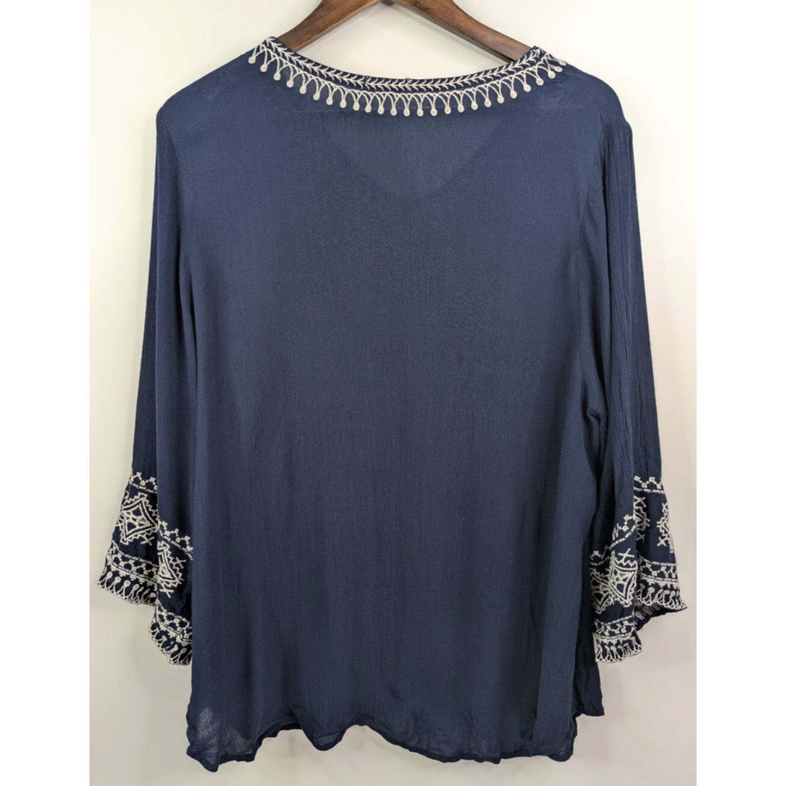 Vintage Jennifer & Grace Women Shirt L Navy V-Neck 3/4 Sleeve Rayon Blouse Size L / US 10 / IT 46 - 5 Thumbnail