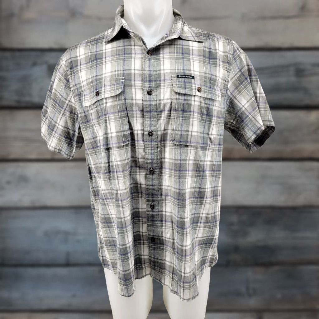 Vintage Field & Stream Shirt Mens Large Green Plaid Cotton Blend Button Up Adult Long Back Measurements 31" Short Sleeve Casual Travel Mens Size US L / EU 52-54 / 3 - 1 Thumbnail