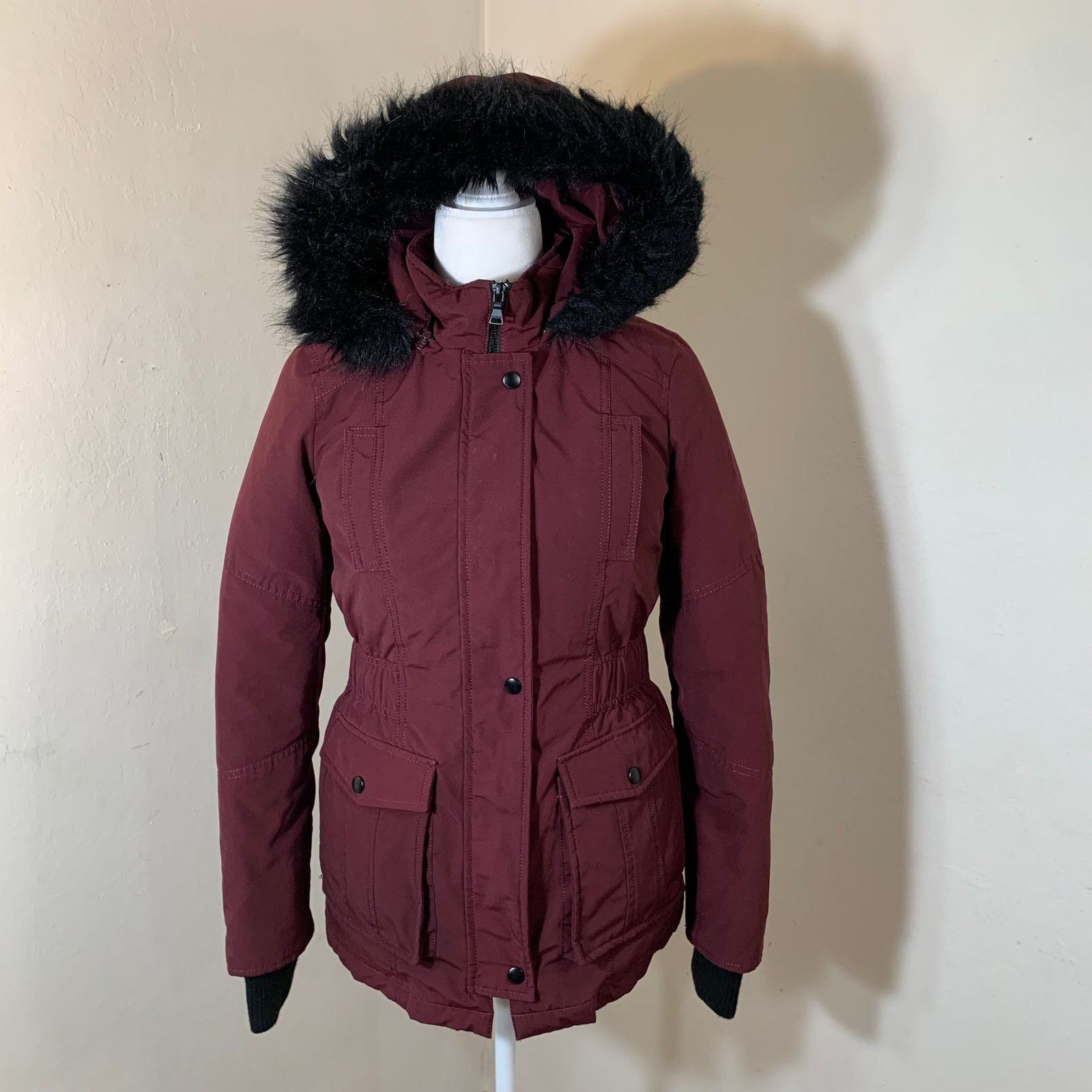 Express Express Red Down Puffy Jacket size XS Size US XS / EU 42 / 0 - 8 Thumbnail