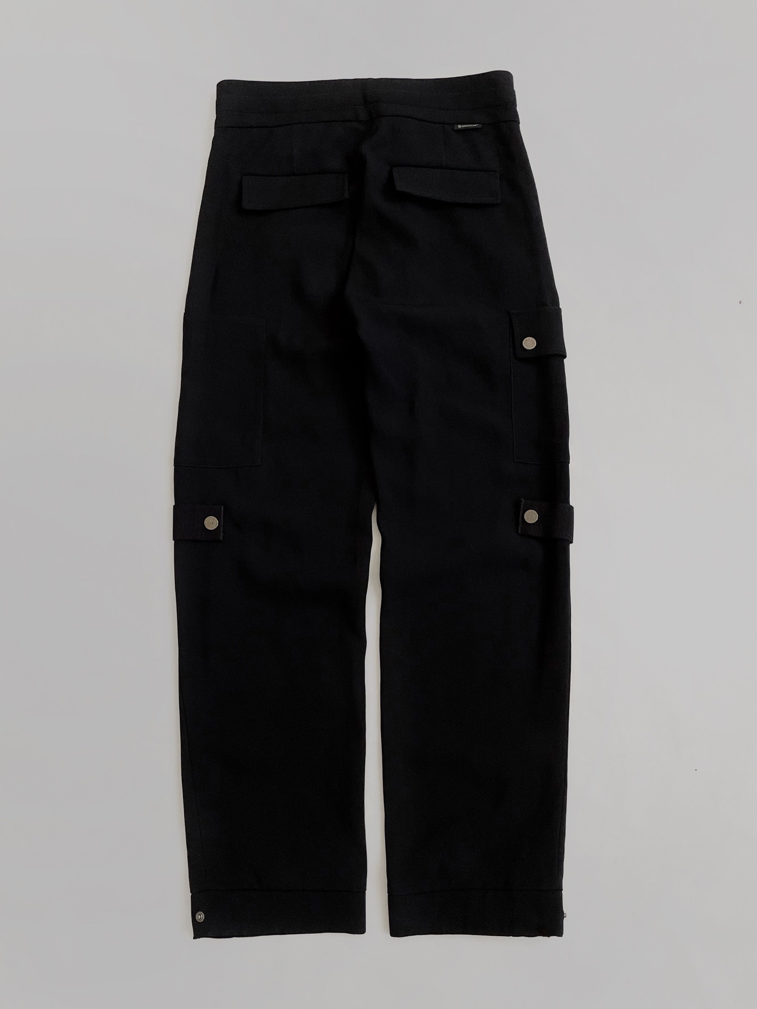 Moncler Moncler cargo pocket black pants Size 28" / US 6 / IT 42 - 2 Thumbnail