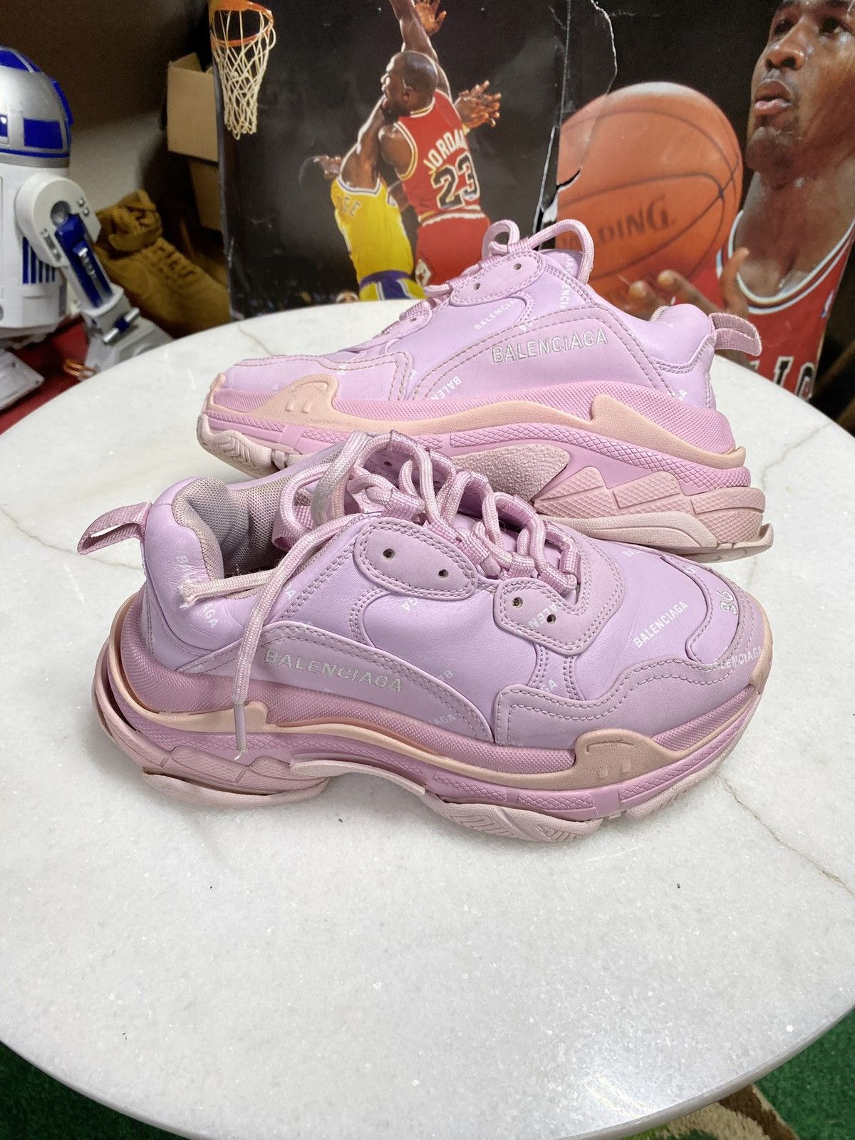 Balenciaga Balenciaga Triple S pink Logo Sneakers Size 6 Size US 6 / IT 36 - 1 Thumbnail