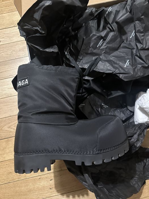 balenciaga snow boots