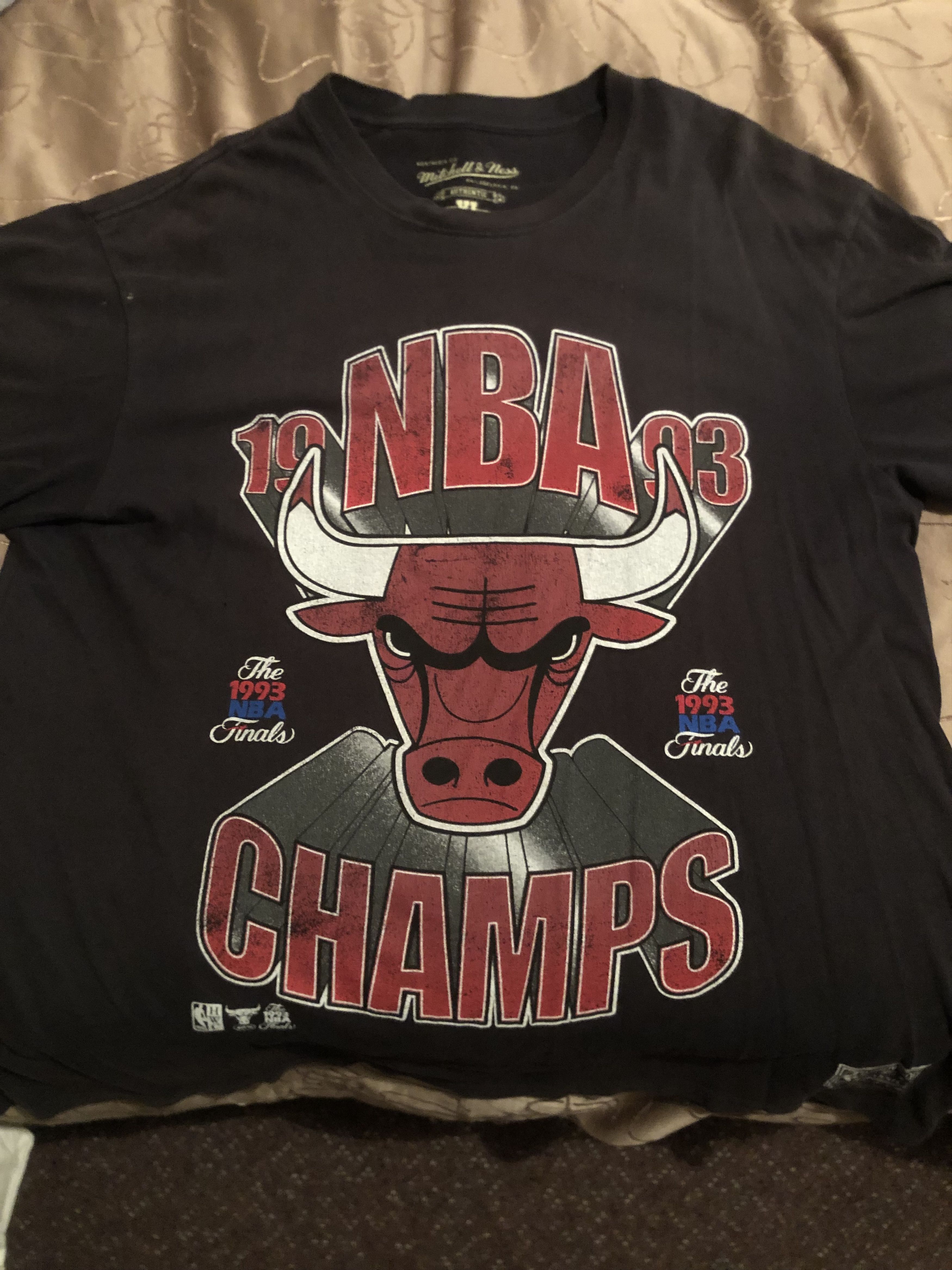Mitchell & Ness Chicago Bulls Break out Vintage Box Tee - SIZE XL Size US XL / EU 56 / 4 - 1 Preview