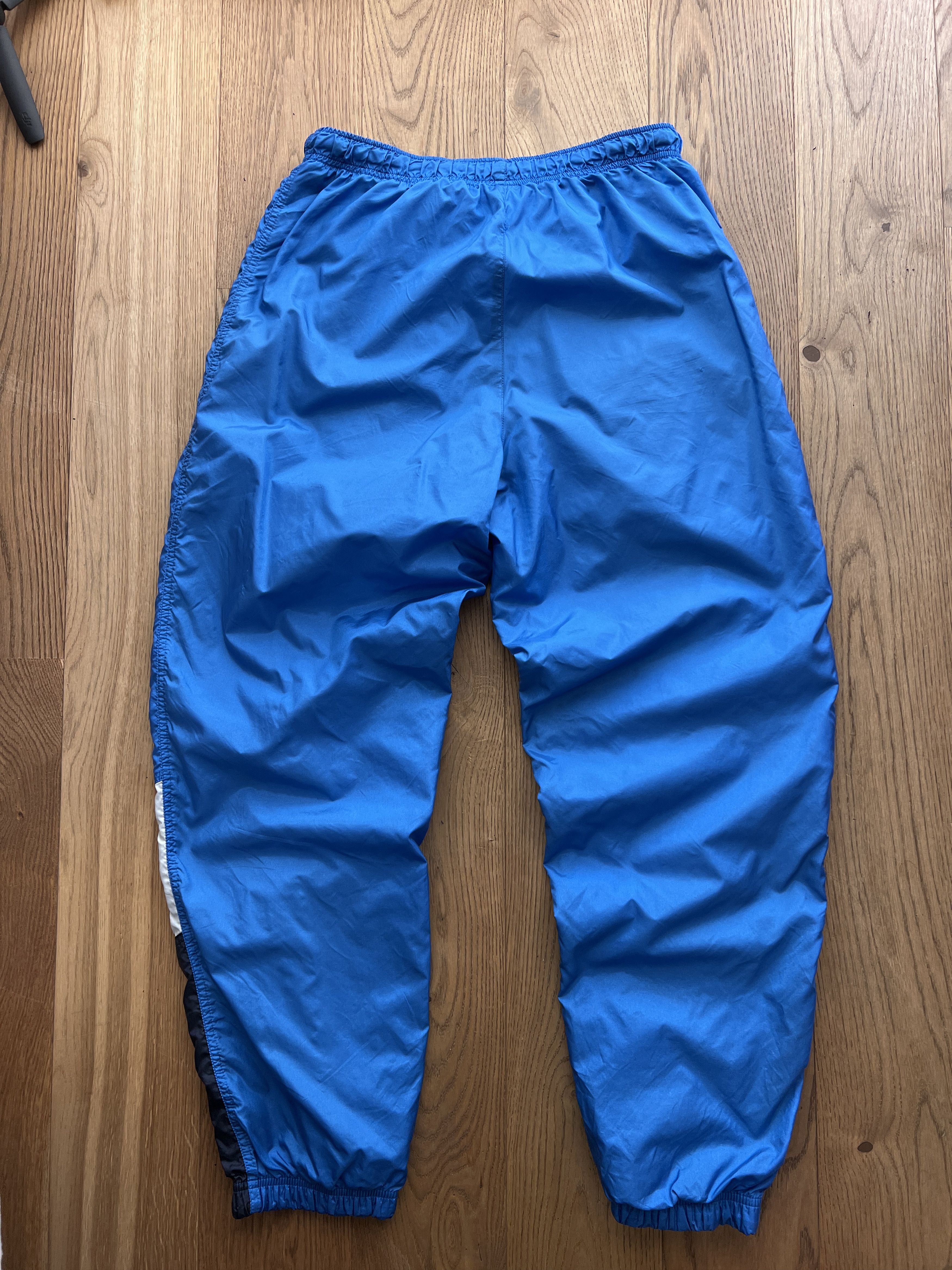 Nike Nike VTG 90s nylon retro navy blue track pants baggy swoosh Size US 32 / EU 48 - 19 Thumbnail