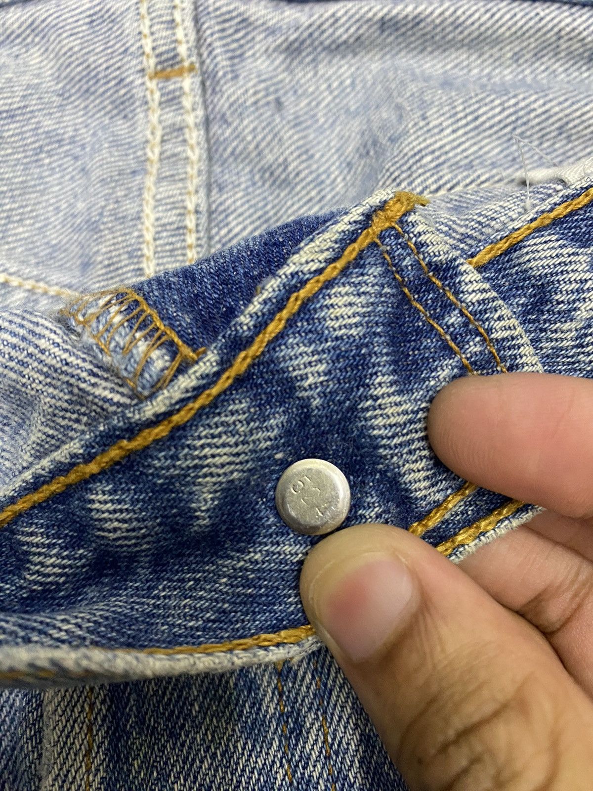 Levi's 🔥VINTAGE LEVIS 501xx BAGGY CROP DISTRESSED DENIM JEANS Size US 35 - 12 Thumbnail