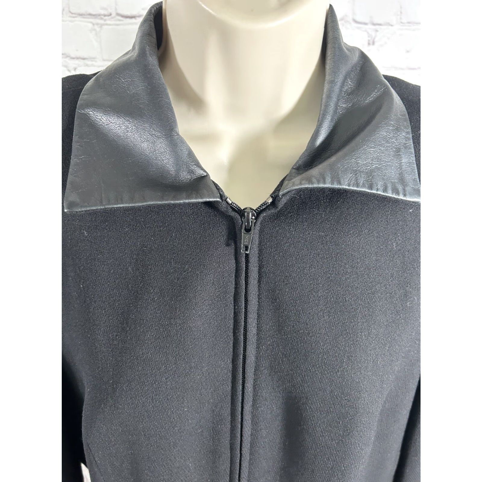 Vintage LIMITED Jacket Womens Size 10 Black Wool Shell Genuine Leather Trim Full Zip Collared Size L / US 10 / IT 46 - 5 Thumbnail