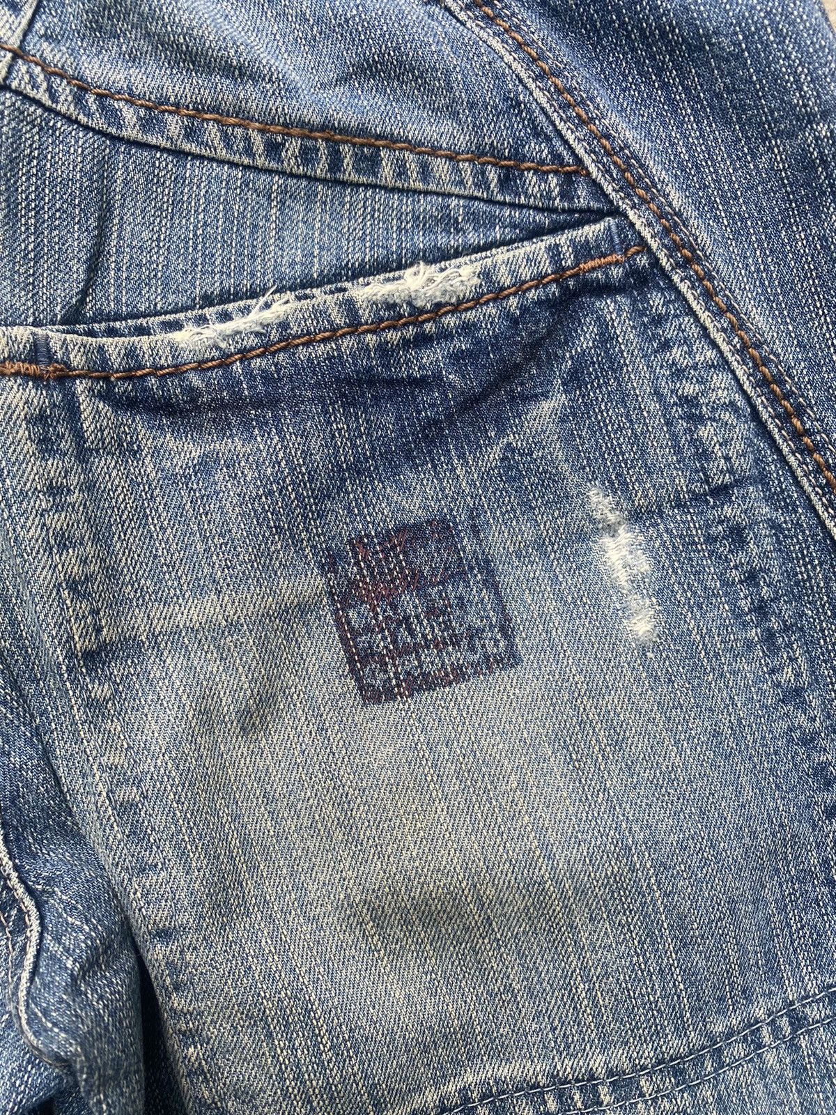 Designer × Le Grande Bleu (L.G.B.) × Marithe + Francois Girbaud Marithe Francois Girbaud Distressed Clawmark Jeans Size US 29 - 17 Thumbnail