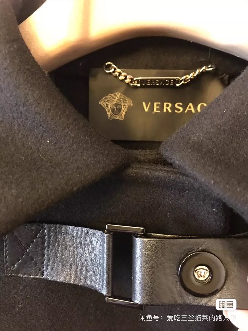 Versace Versace Women's cloak coat Size S / US 4 / IT 40 - 5 Thumbnail