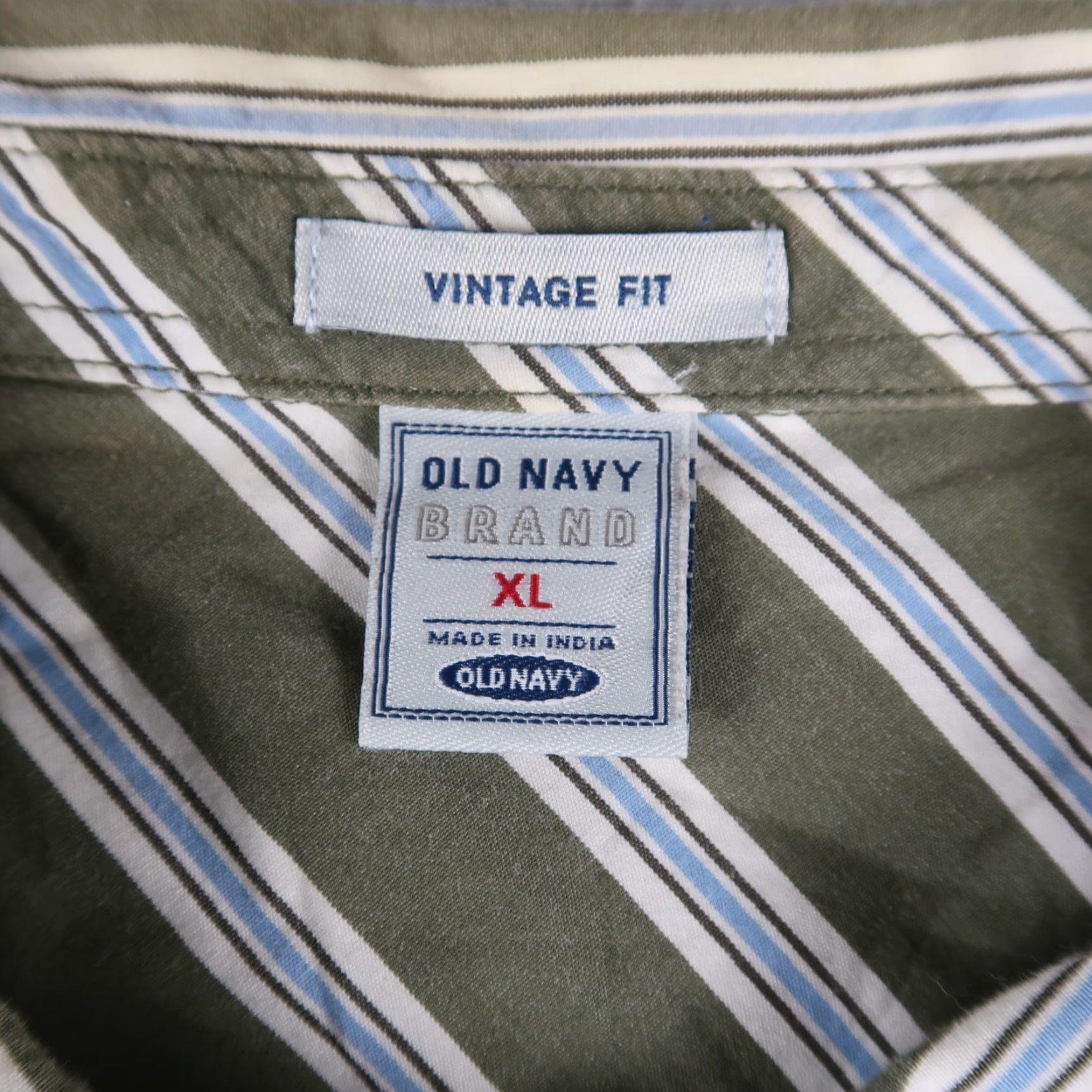 Old Navy VINTAGE Old Navy Shirt Mens XL Olive Green Button-Down Long Sleeve Regular Fit Collared Casual Shirt Size US XL / EU 56 / 4 - 6 Thumbnail