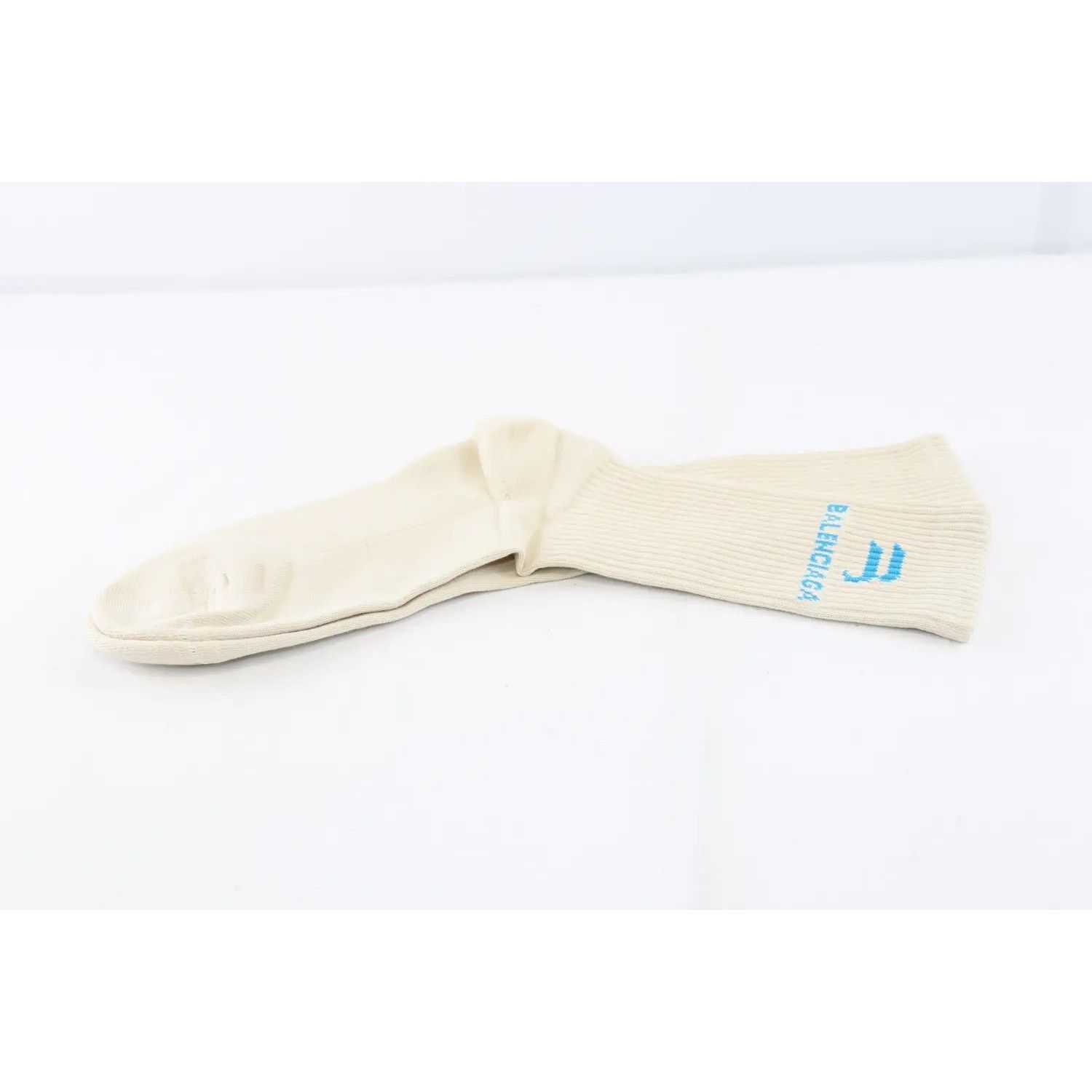 Balenciaga o1rshd1 Q:2 / Size: XL / Logo Socks in Beige Size ONE SIZE - 6 Thumbnail