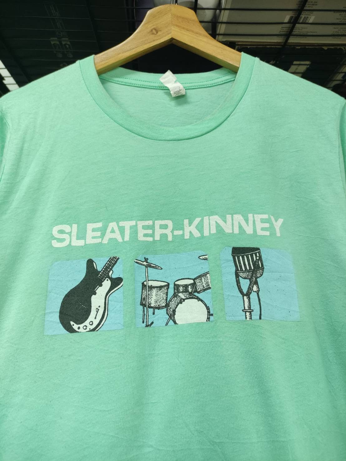 Band Tees Sleater Kinney Band " Dig Me Out " Album Promo T-Shirt Size US M / EU 48-50 / 2 - 1 Thumbnail