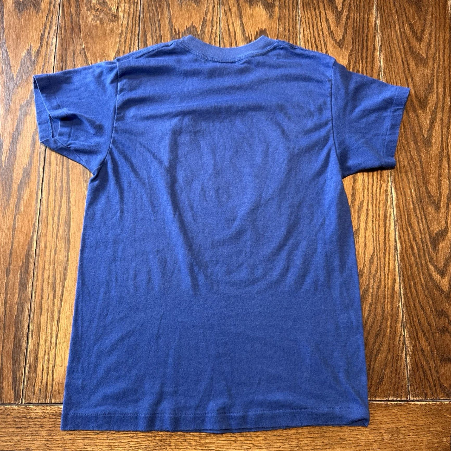 Hanes VINTAGE Elvis Presley T Shirt 1977 Blue Small 34/36 Hanes The King Lives On 23 long by 17 Size US S / EU 44-46 / 1 - 7 Thumbnail