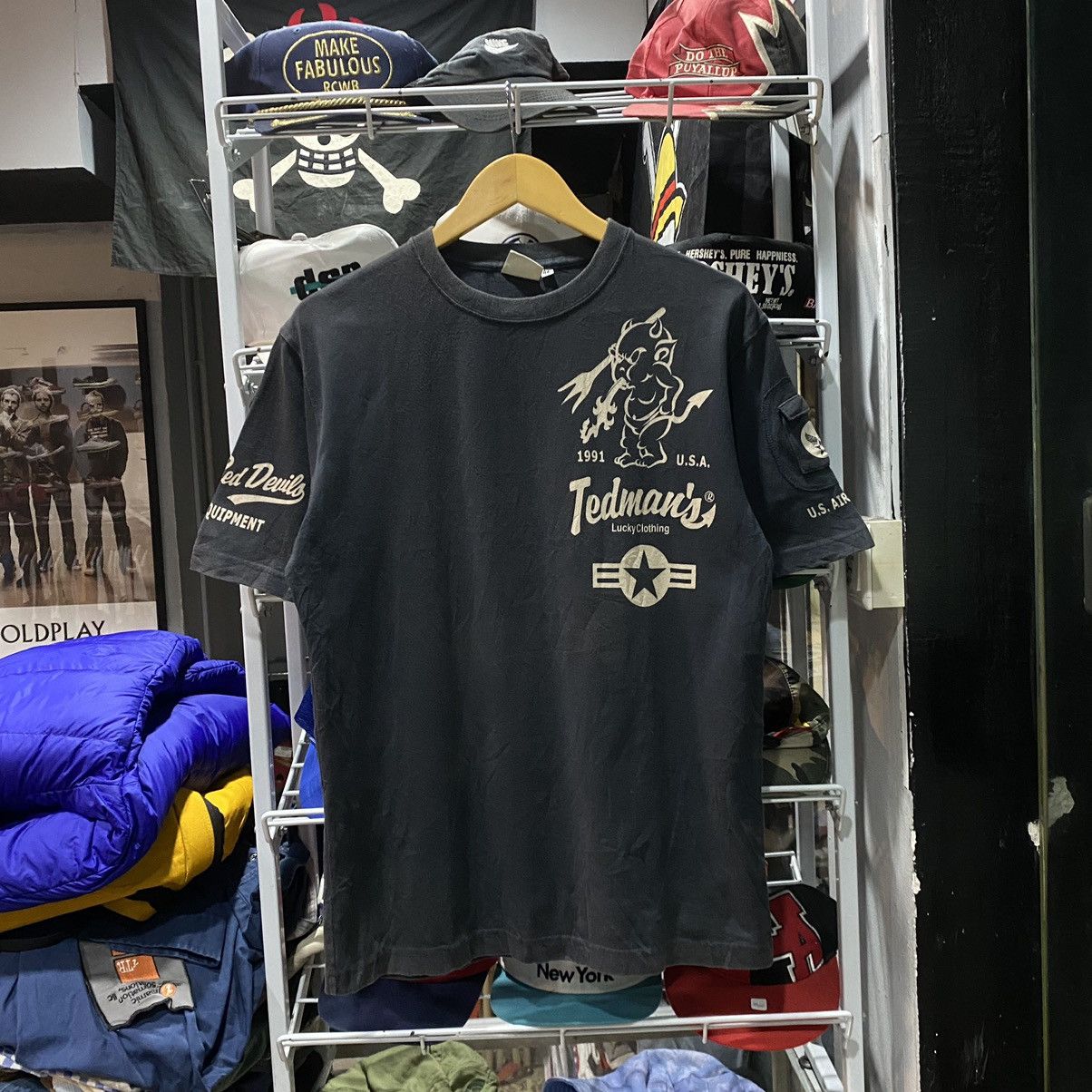 Japanese Brand Rare!! Tedman Company " Red Devils " Perfect Faded Tshirt Size US L / EU 52-54 / 3 - 2 Thumbnail
