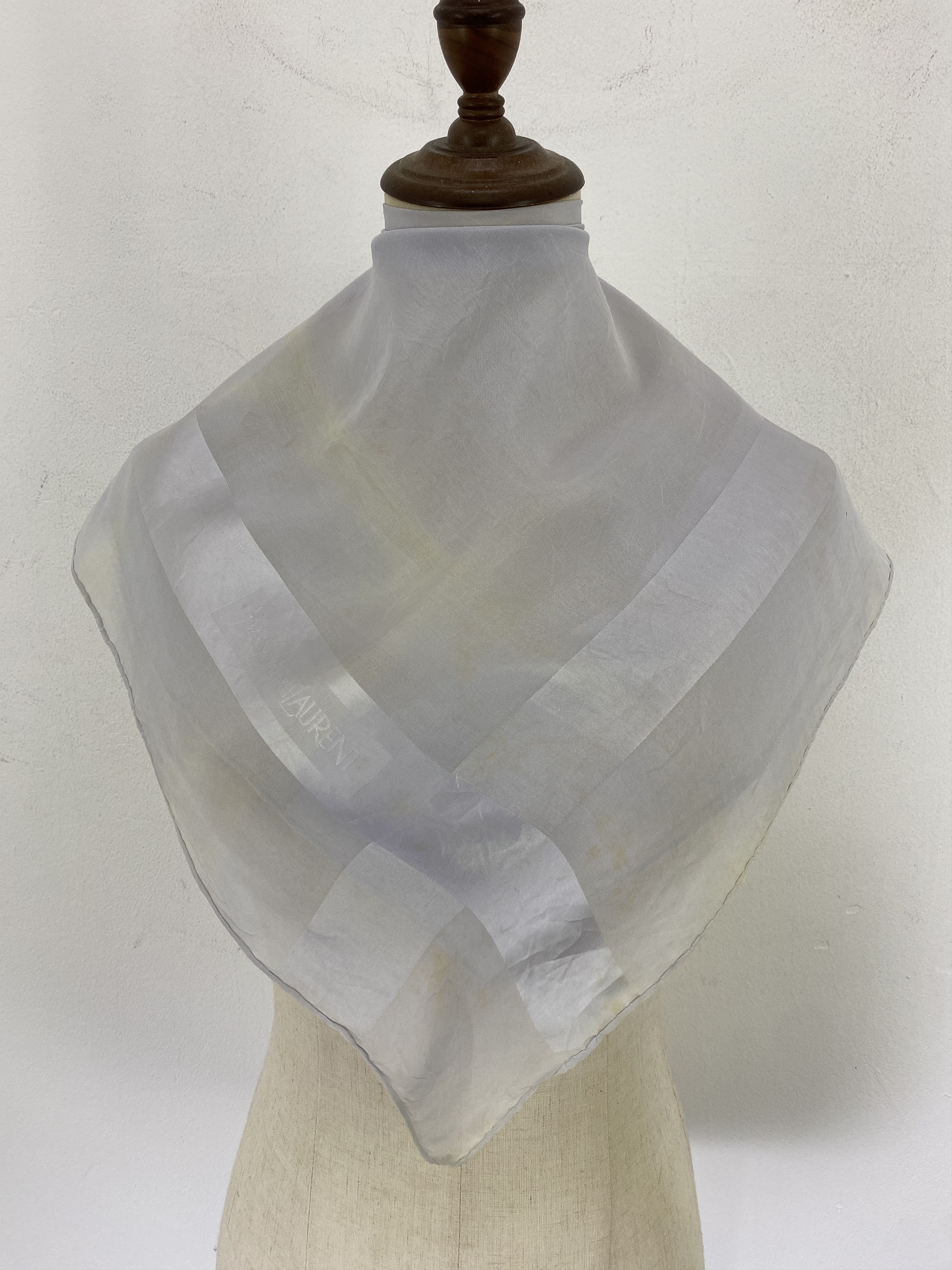 Yves Saint Laurent Yves Saint Laurent Silk Scarf / Silk Shawl SN0278 Size ONE SIZE - 1 Thumbnail