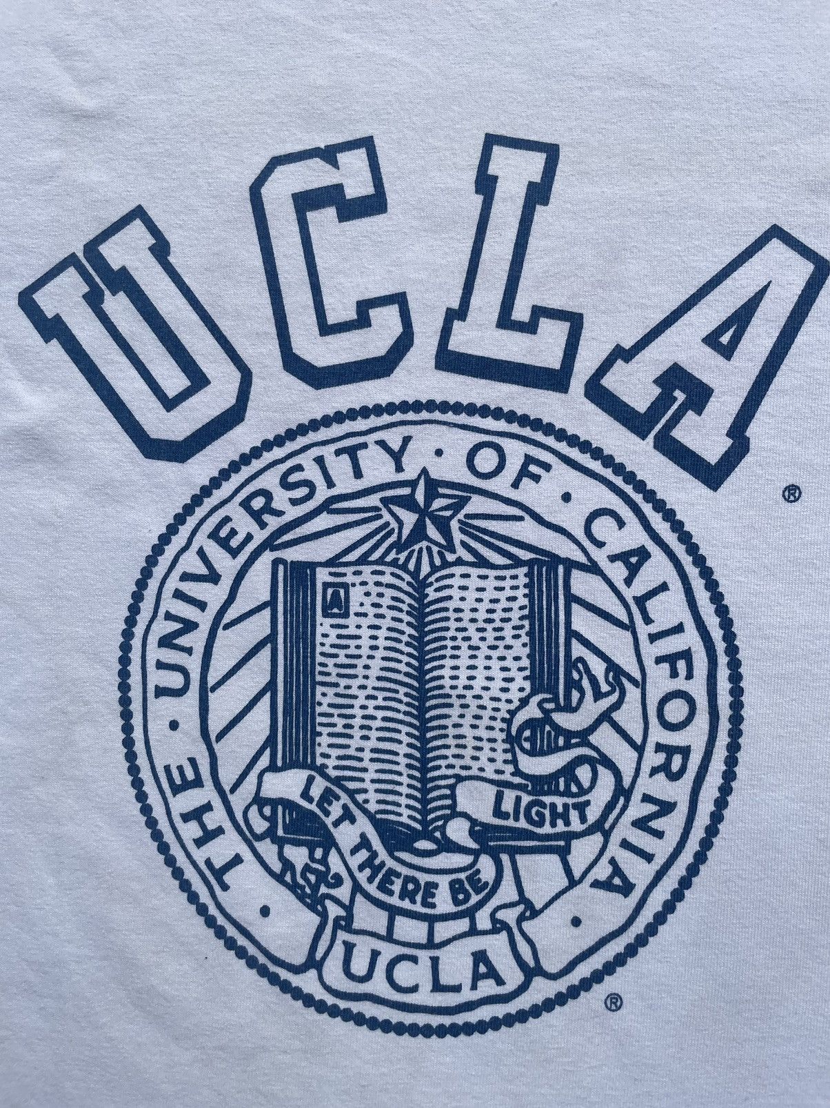 Vintage Vintage UCLA Tshirt Size US M / EU 48-50 / 2 - 11 Thumbnail