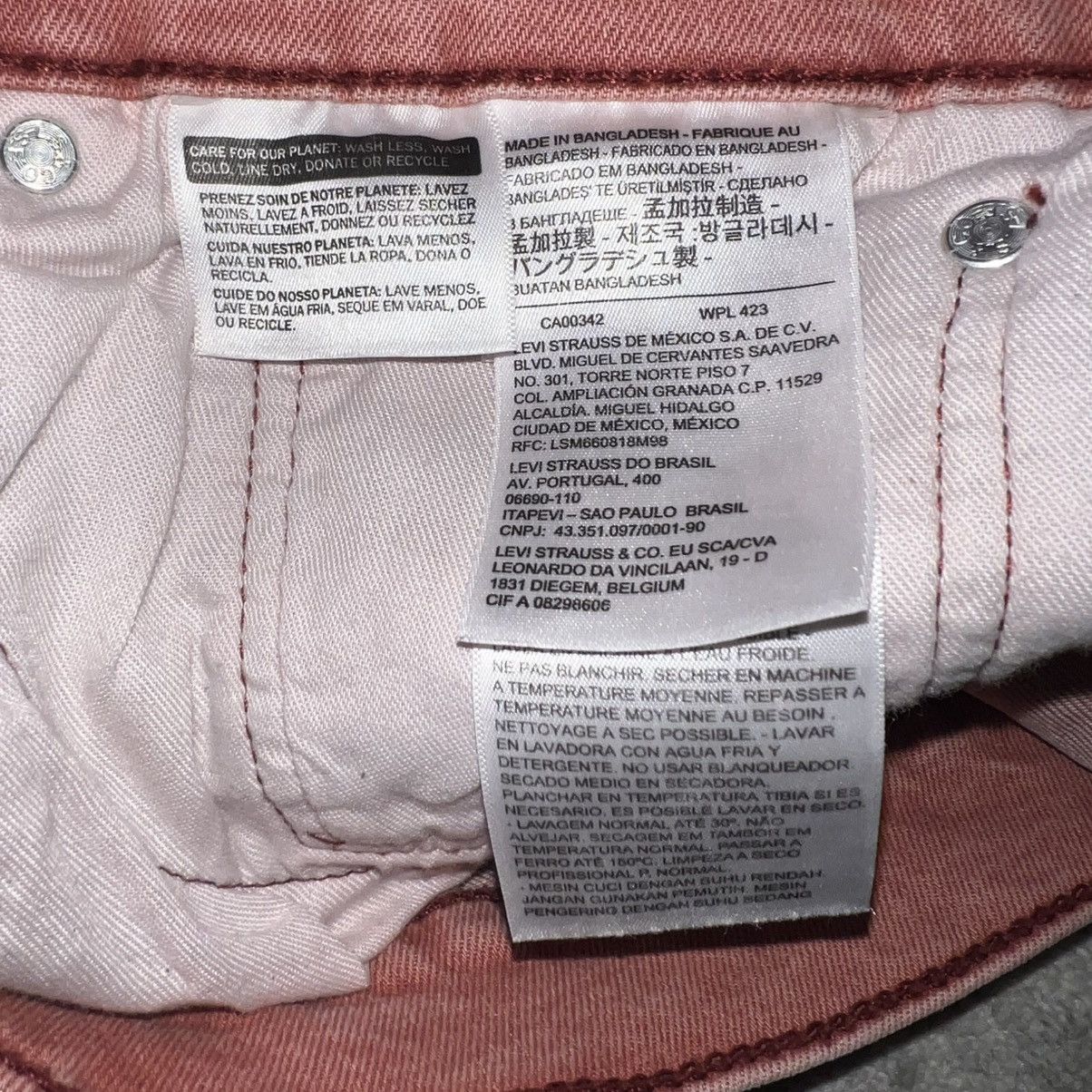 Levi's NEW Levi’s Washed Red Denim Shorts Size US 36 / EU 52 - 8 Thumbnail