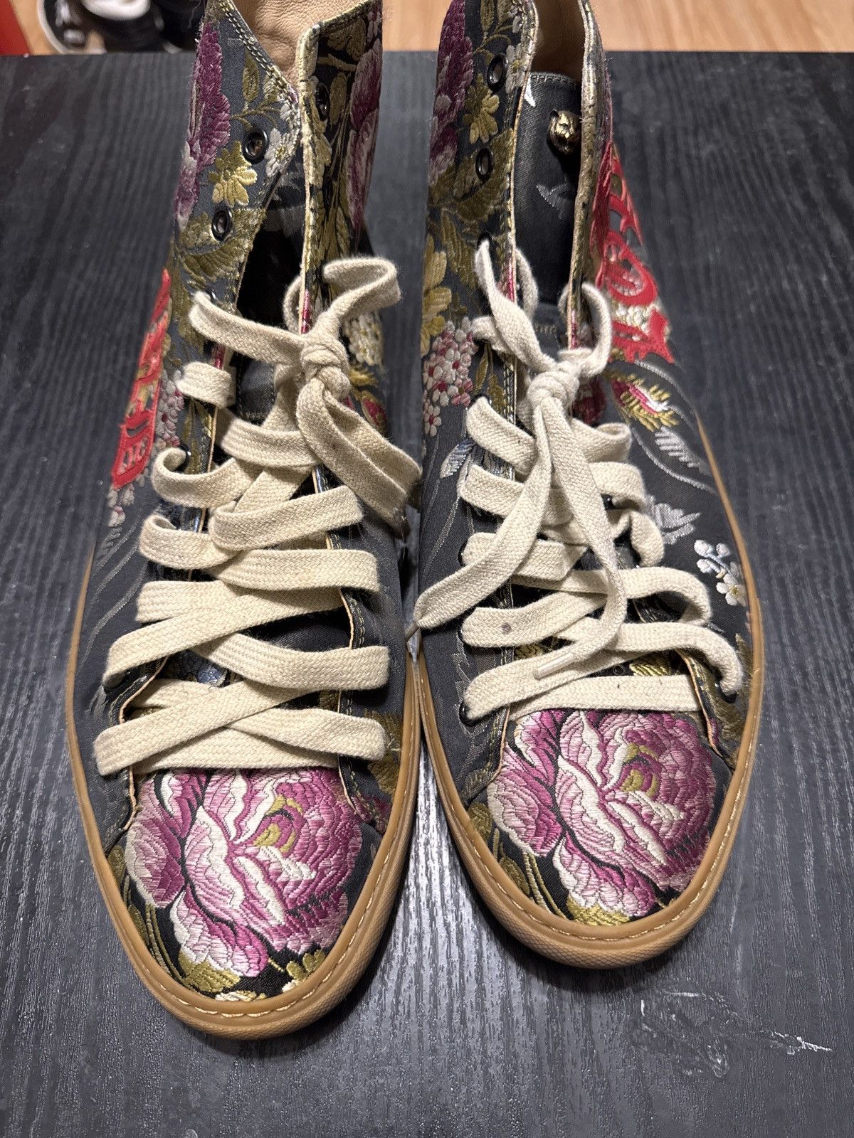 Gucci Gucci - BLIND FOR LOVE Floral Embroidered High-Top Sneakers Size US 11 / EU 44 - 2 Thumbnail