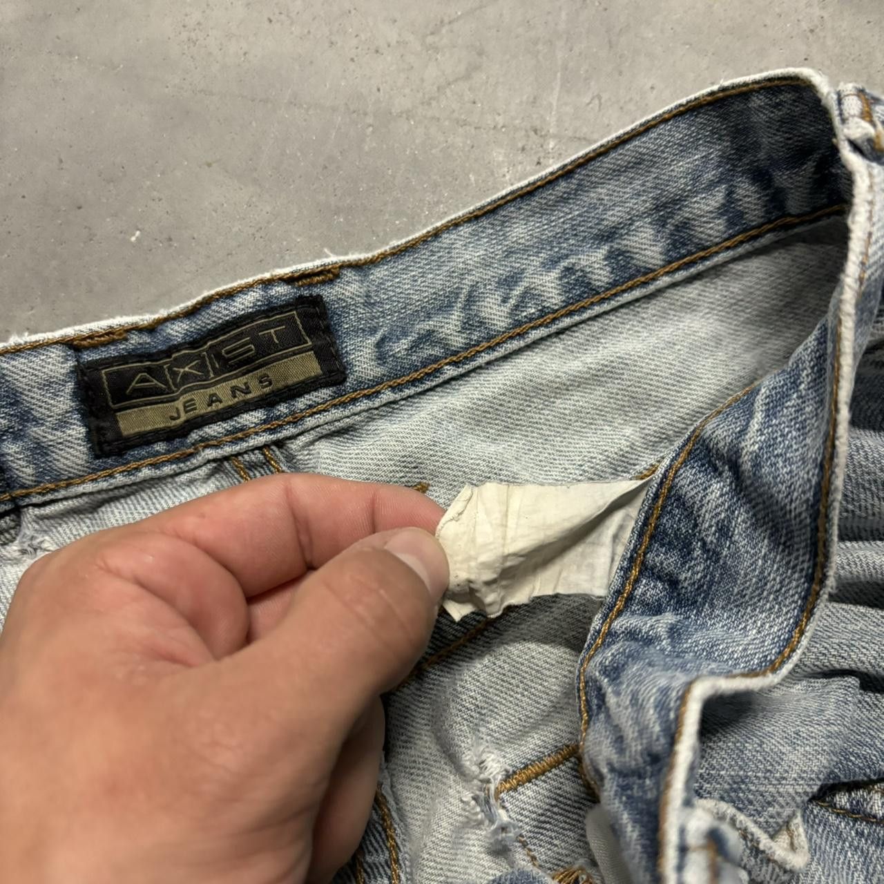 Japanese Brand × Vintage Crazy Vintage Y2K/2000s Grunge Distressed Light Wash Denim Jeans! Size US 29 - 8 Thumbnail