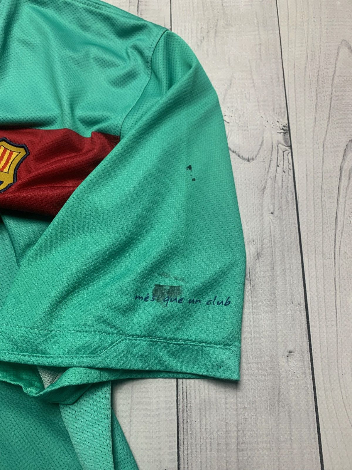 Nike × Vintage Vintage Nike Barcelona Messi 10 soccer jersey away mint rare Size US L / EU 52-54 / 3 - 7 Thumbnail