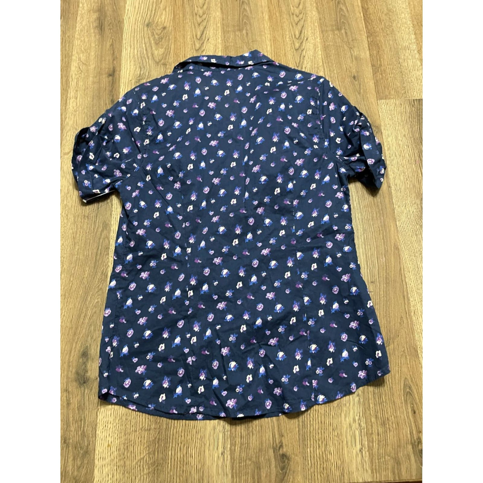 Faded Glory Faded Glory Shirt Women's Small Short Sleeve Button-Up Multicolor Blue White Purple Casual Basic Colorful Size S / US 4 / IT 40 - 2 Thumbnail