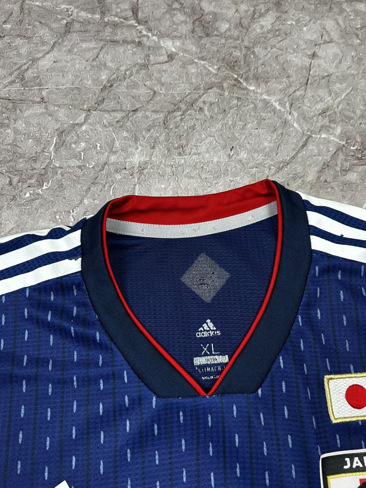 Adidas JAPAN 2018 HOME SHIRT FOOTBALL SOCCER JERSEY ADIDAS Size US L / EU 52-54 / 3 - 4 Thumbnail