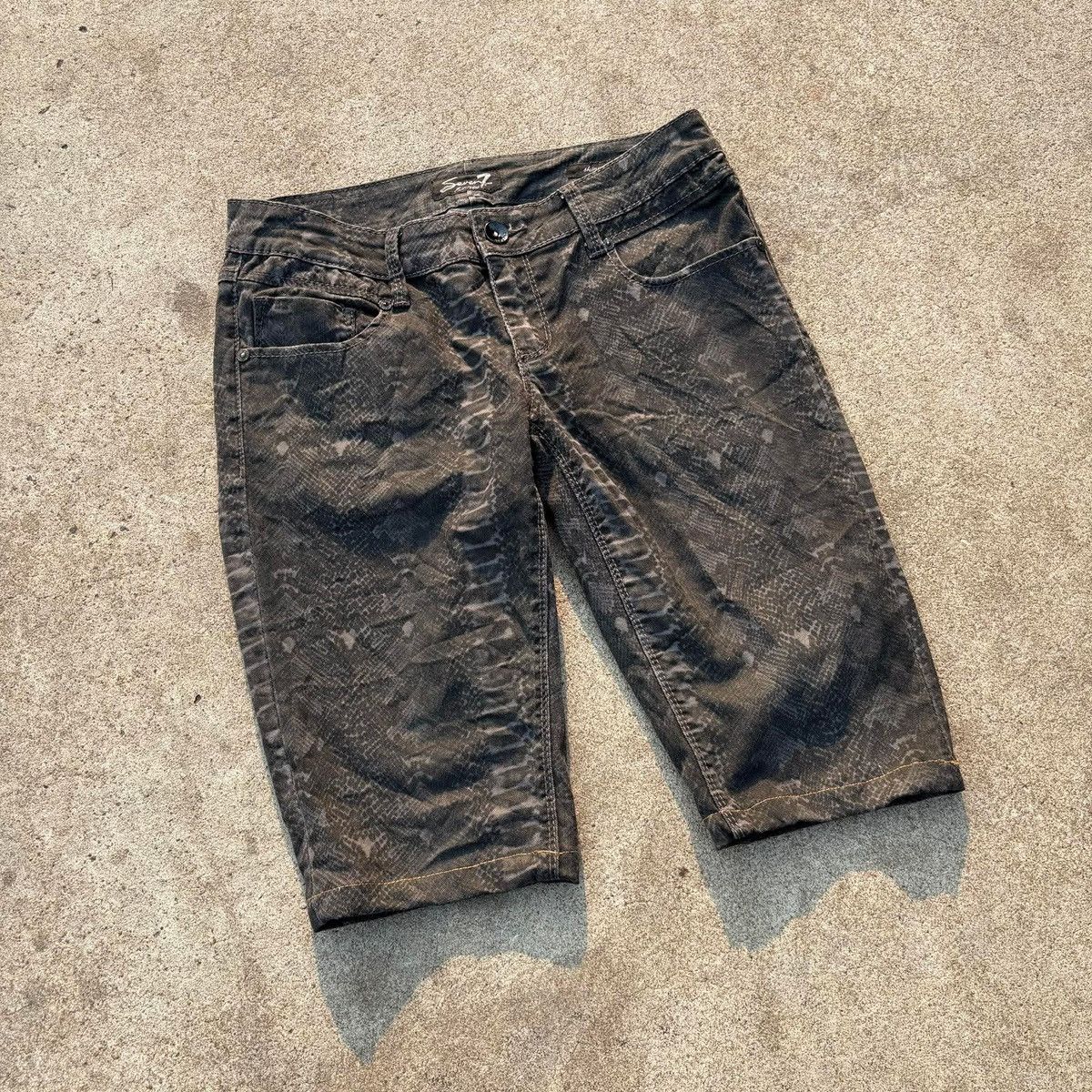 Seven 7 Seven7 Est. 1964 Snake Pattern Cut Off Denim Shorts Vkei Size US 32 / EU 48 - 8 Thumbnail
