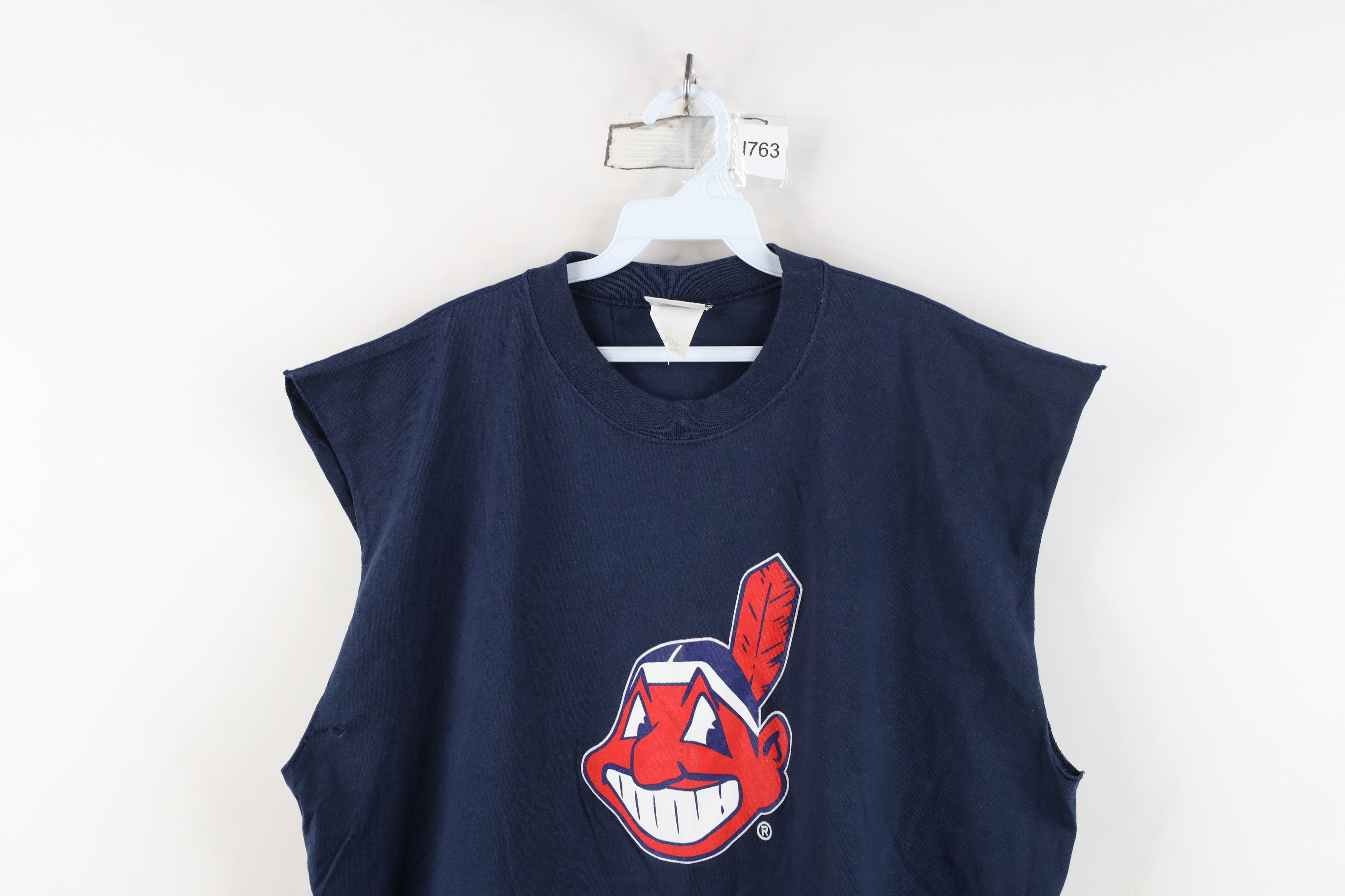 Vintage Vintage 90s Cleveland Indians Baseball Muscle T-Shirt USA Size US XXL / EU 58 / 5 - 2 Thumbnail