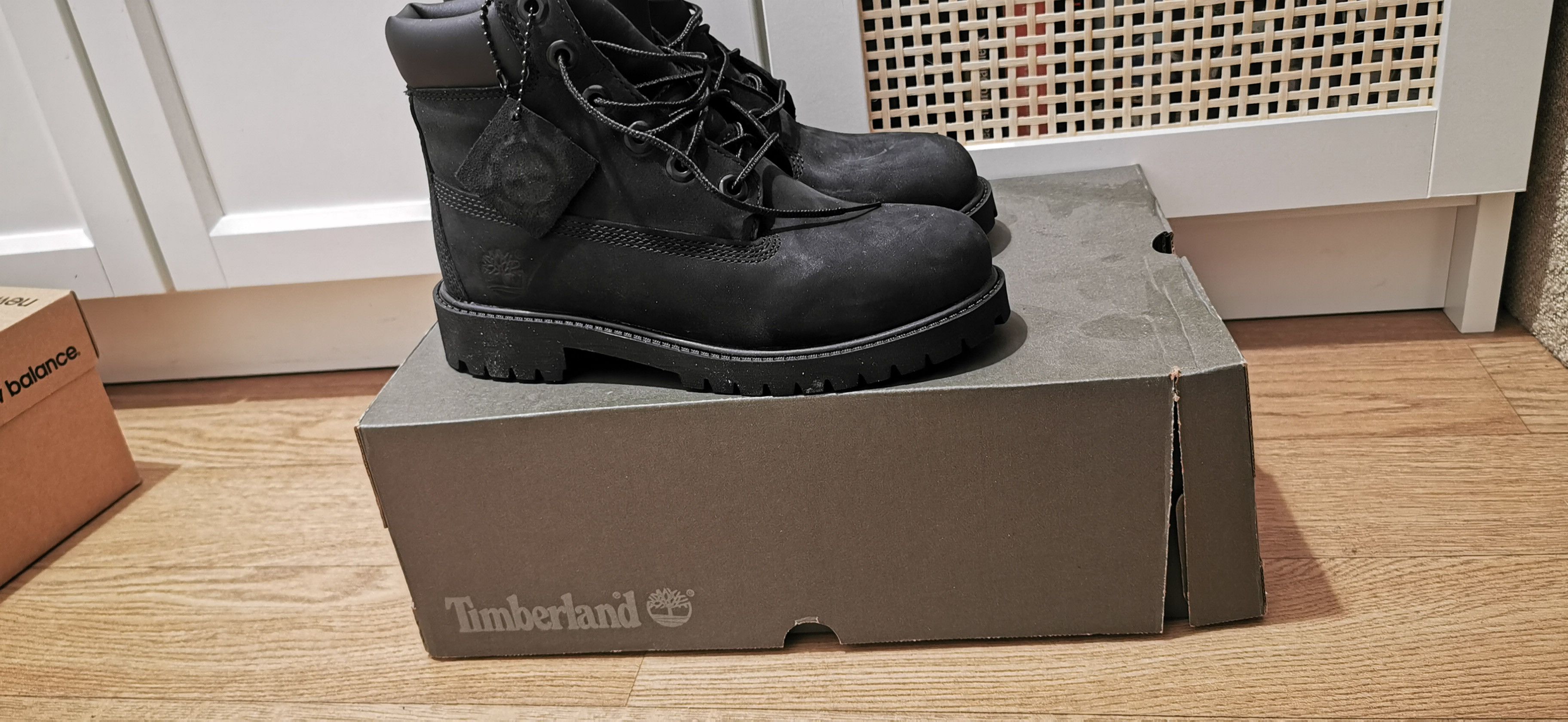 Timberland Timberland 6 Inch Premium Waterproof Boot Size US 4 / IT 34 - 6 Thumbnail