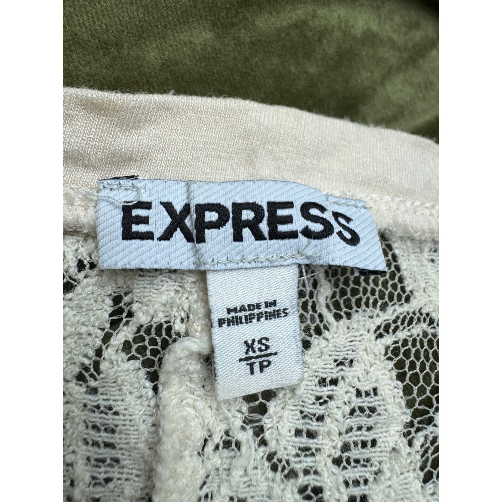 Express Express Cream Lace Top XS Sheer Floral Boho Cottagecore Size XS / US 0-2 / IT 36-38 - 4 Thumbnail