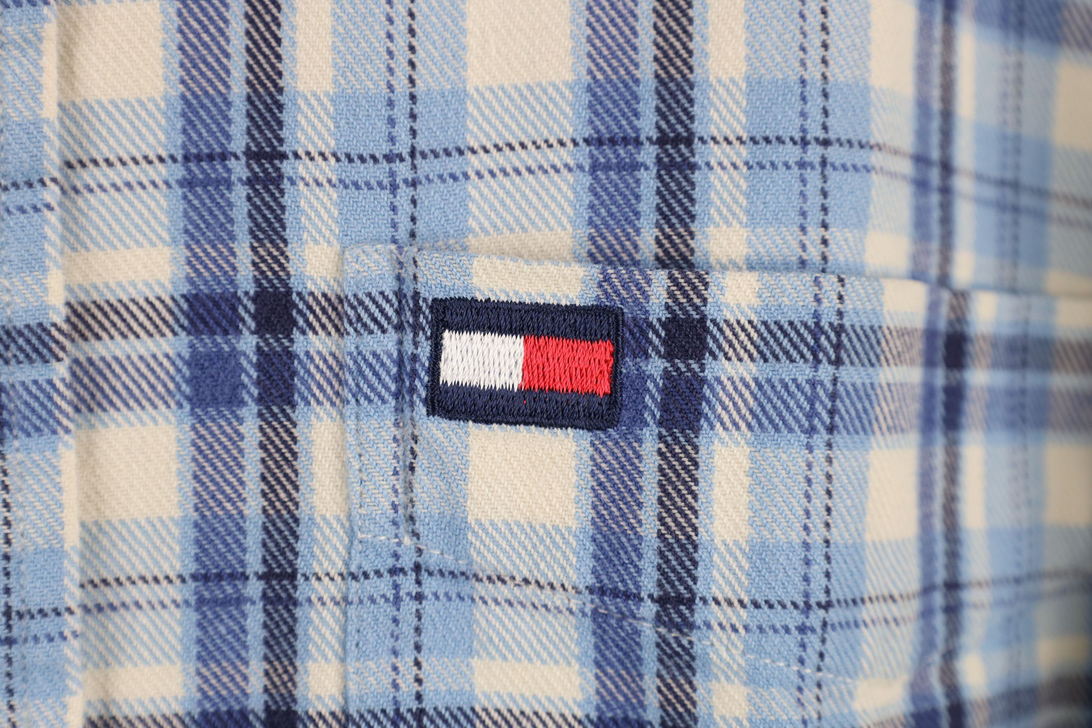 Tommy Hilfiger × Vintage Vintage 90s Tommy Hilfiger Collared Button Shirt Plaid Size US M / EU 48-50 / 2 - 4 Thumbnail