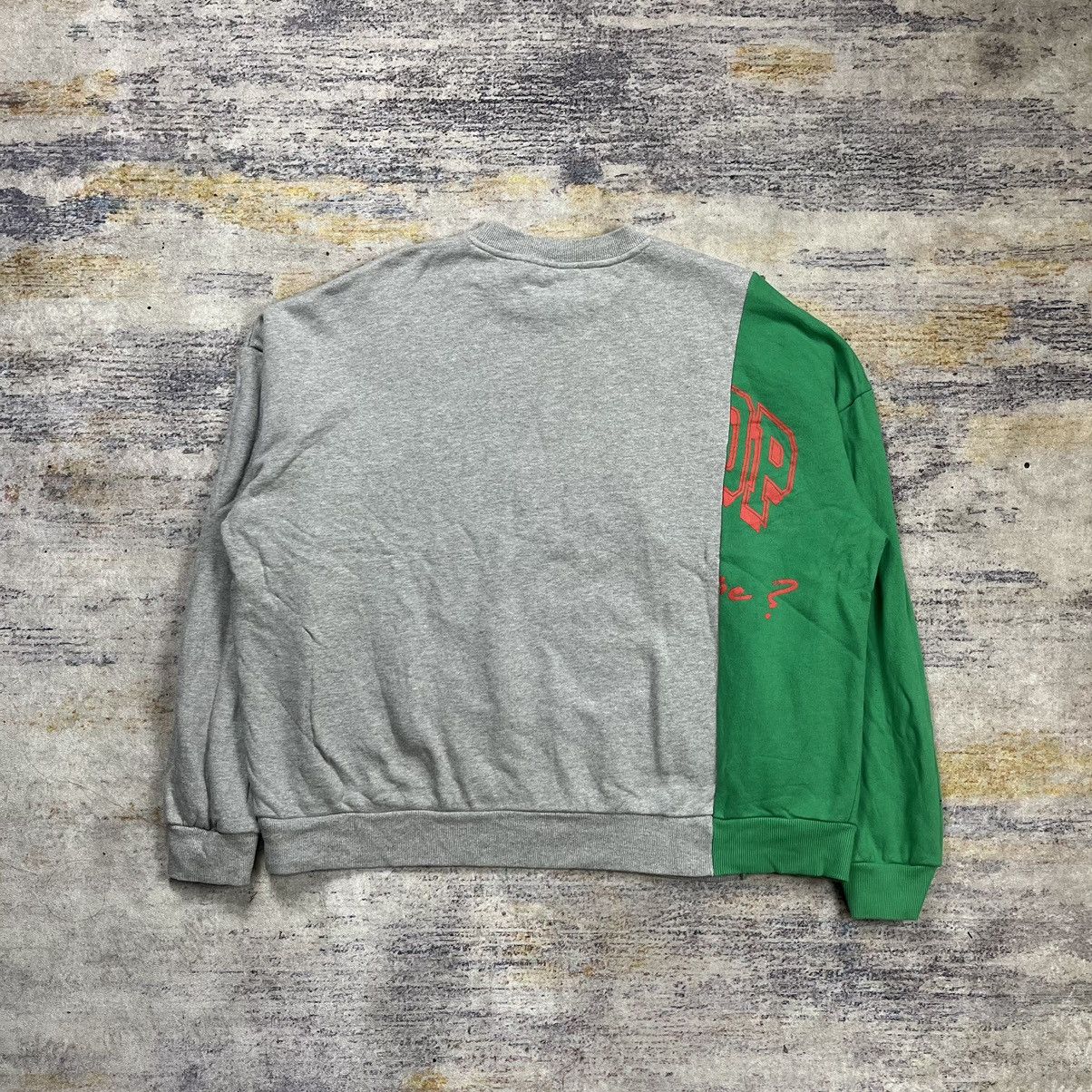Band Tees BTS KPOP Band hybrid sweatshirt Size US L / EU 52-54 / 3 - 2 Thumbnail