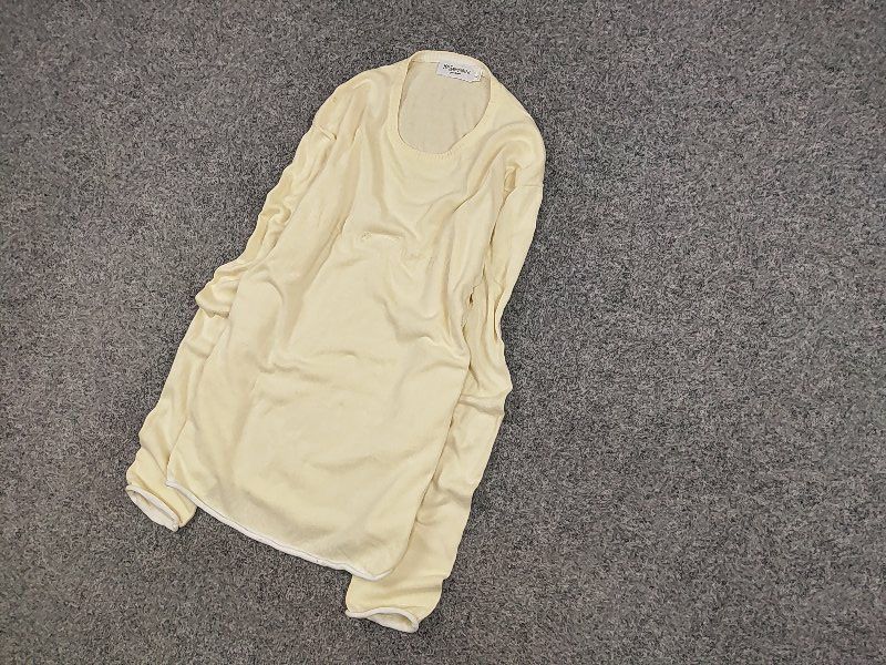 Yves Saint Laurent Vintage Yves Saint Laurent yellow big Logo Light Sweater Size US M / EU 48-50 / 2 - 3 Thumbnail