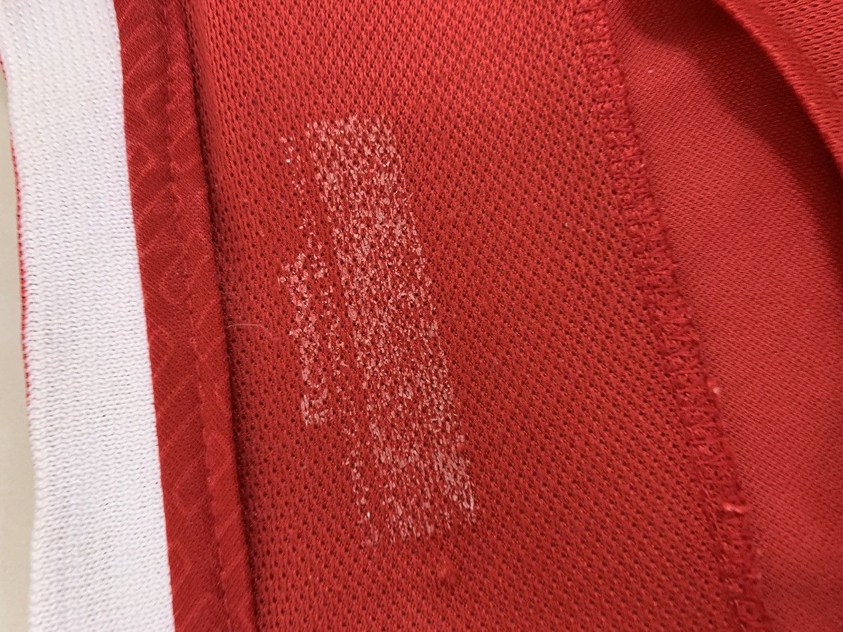 Reebok VINTAGE LIVERPOOL FC 2004 JERSEY Size US L / EU 52-54 / 3 - 3 Thumbnail