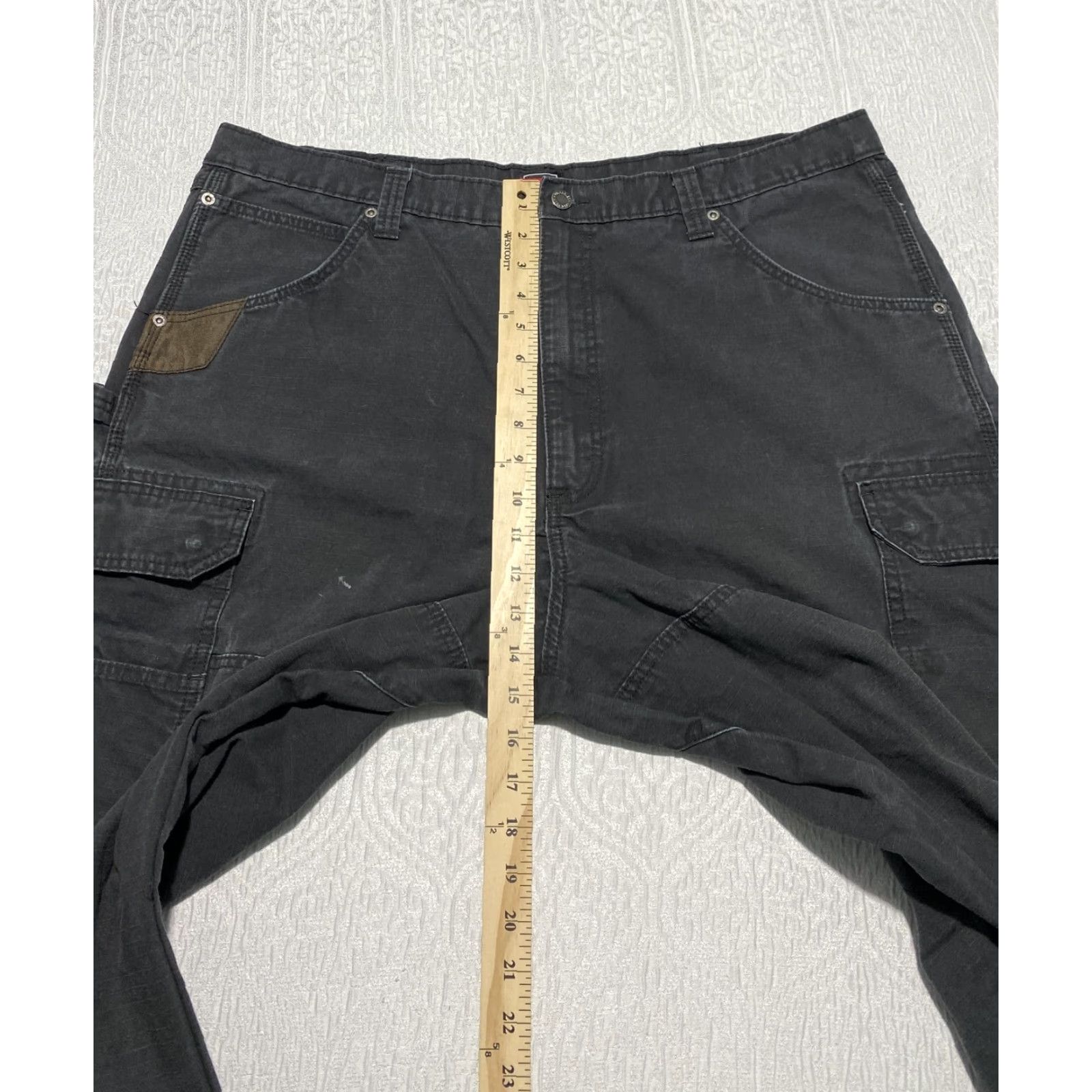 Wrangler Wrangler Workwear Carpenter Pants Mens 42x32 Black Cargo Relaxed Fit Utility Pants Mens Wrangler RIGGS Workwear Size US 42 / EU 58 - 5 Thumbnail