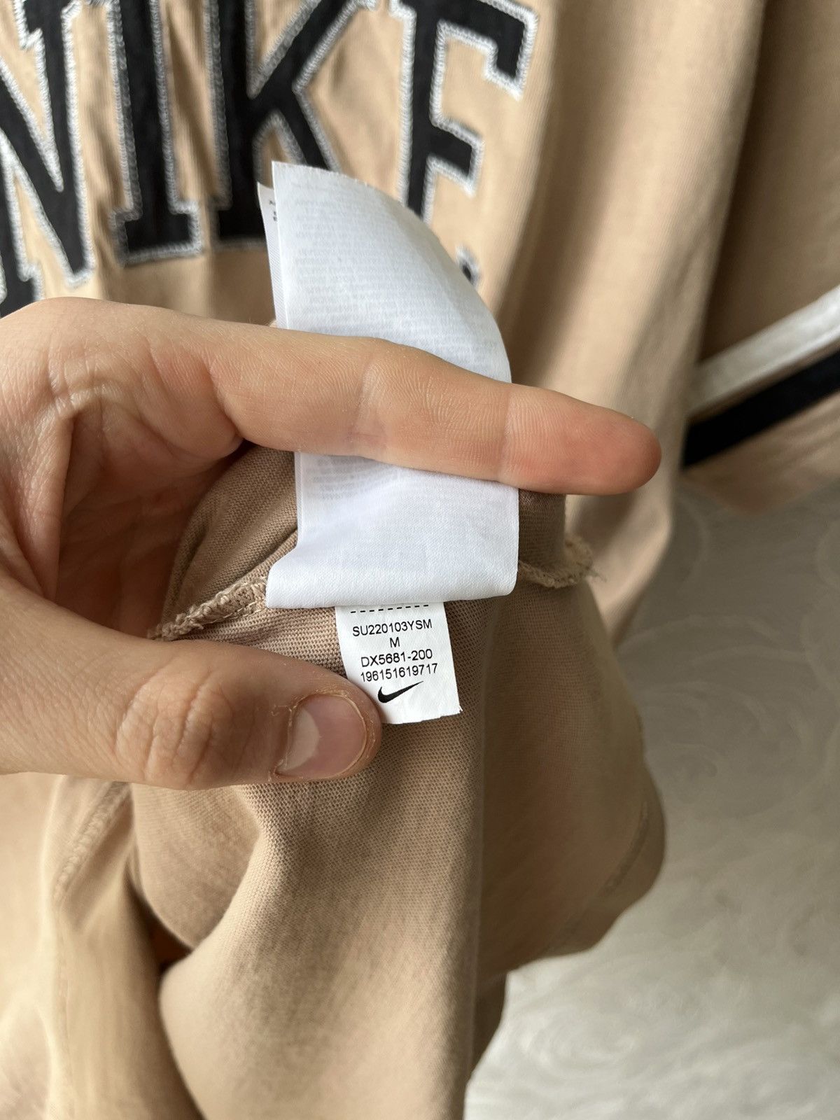Nike × Vintage Nike 90s Vintage Spell Out Swoosh Logo Beige T Shirt Y2K Size US M / EU 48-50 / 2 - 5 Thumbnail