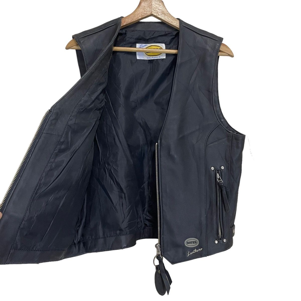 Bates Hats BATES LEATHERS RIDERS RACING SLEEVELESS JACKET Size US S / EU 44-46 / 1 - 19 Thumbnail