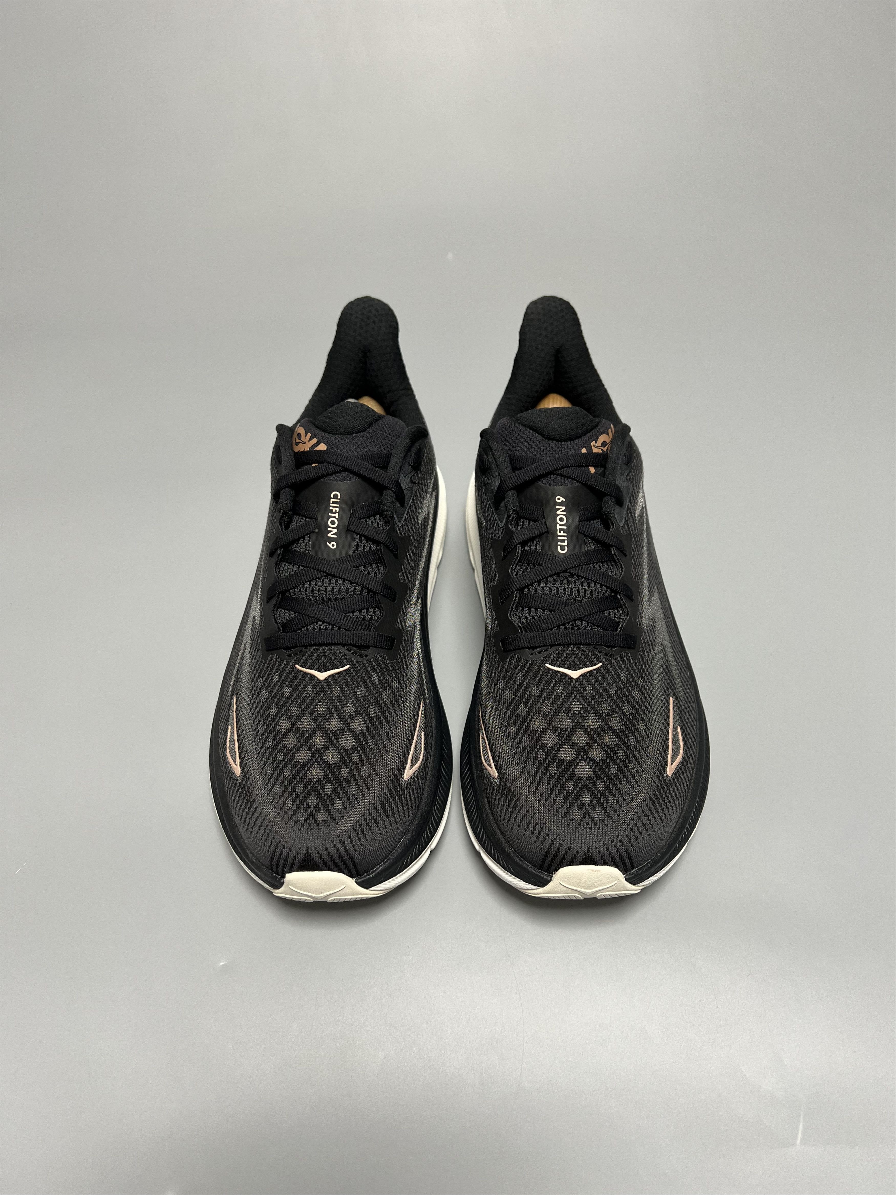 Hoka 10.5B Hoka One One Clifton 9 Running Shoes Walking Gym Size US 10.5 / IT 40.5 - 4 Thumbnail