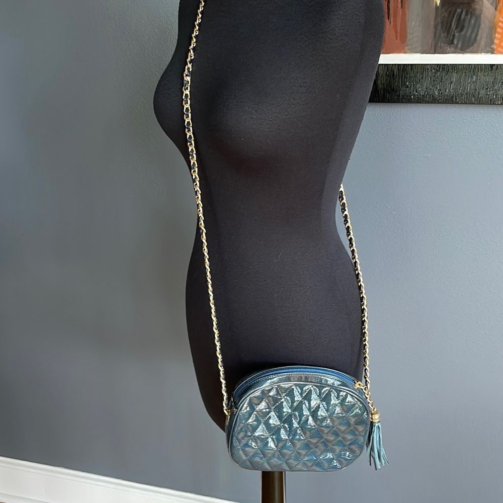 Nordstrom Nordstrom deep teal quilted patent leather woven chain cros Size ONE SIZE - 1 Thumbnail