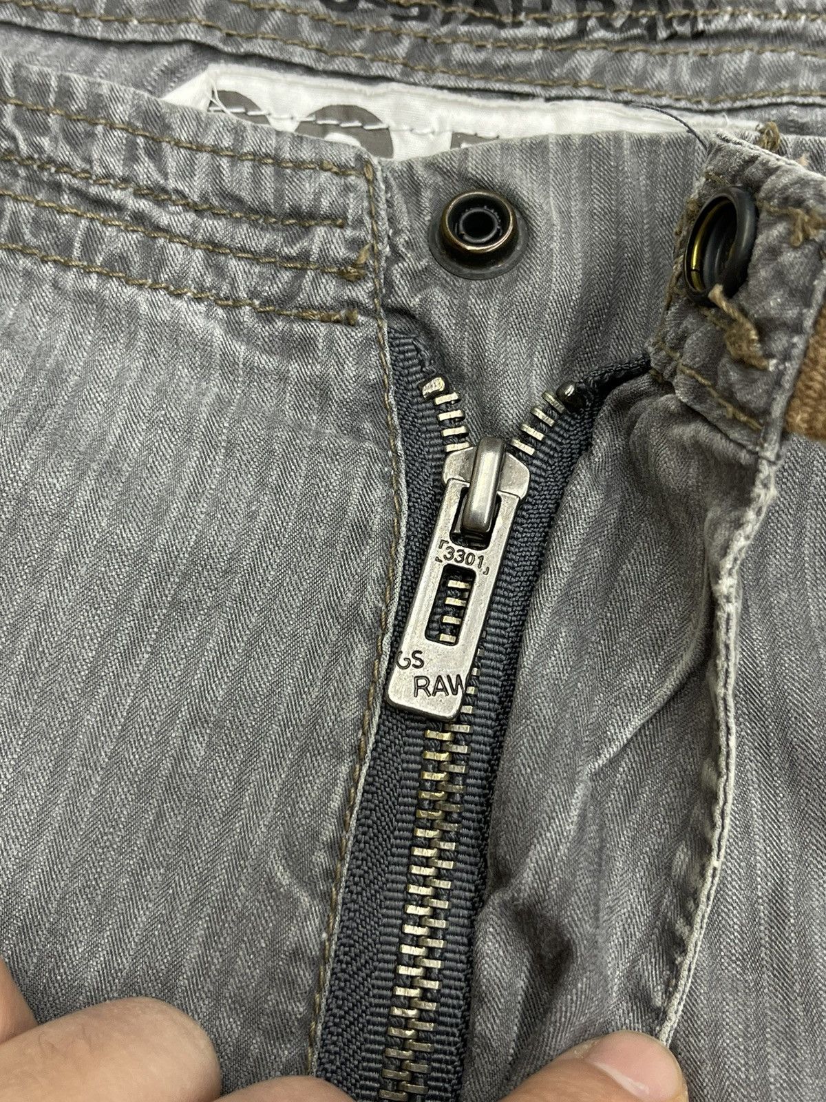 G-Star Vintage G-Star Raw New Desert Shorts Grey Y2K Size US 32 / EU 48 - 11 Thumbnail