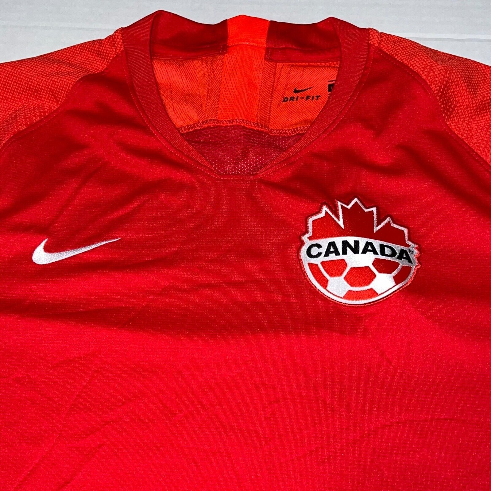 Nike NIKE CANADA 2019 HOME SOCCER JERSEY CQ3839 657 MENS LARGE Size US L / EU 52-54 / 3 - 2 Thumbnail