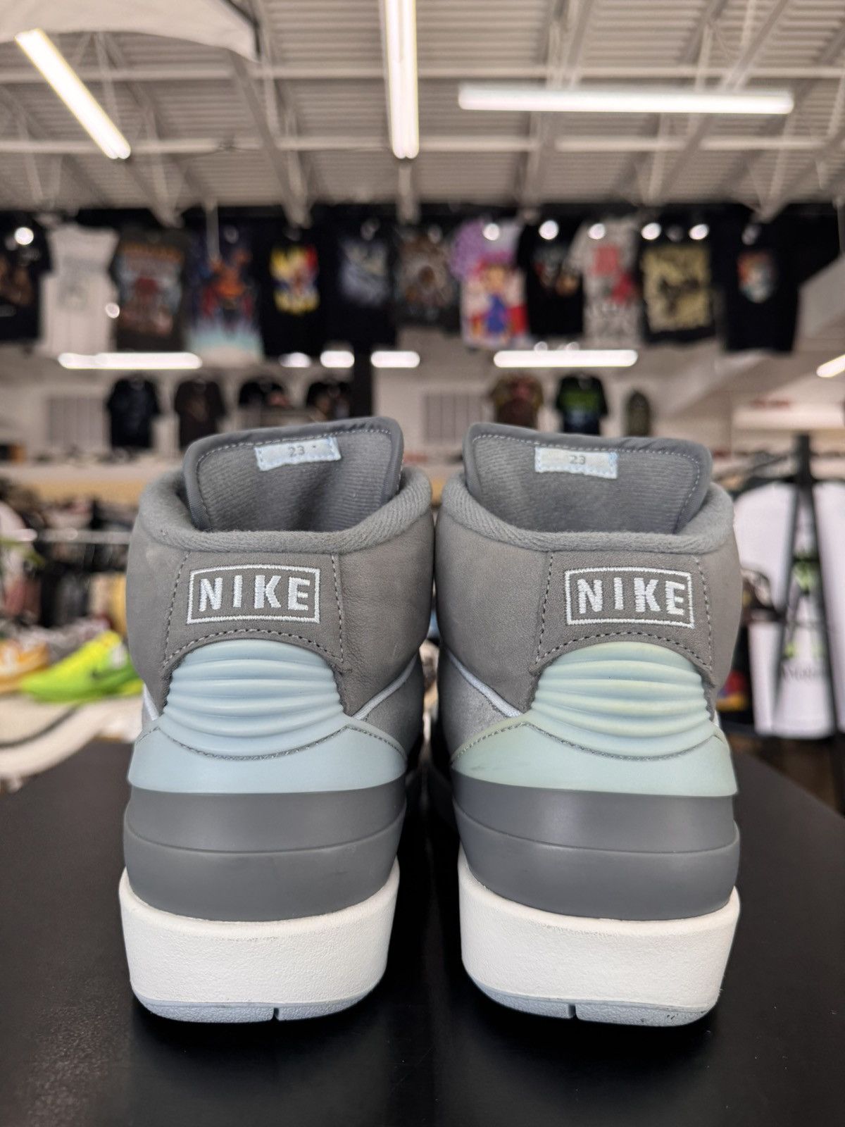 Jordan Brand Air Jordan 2 Retro Cool Grey Size 9W/7M (2023) Size US 7 / EU 40 - 5 Thumbnail