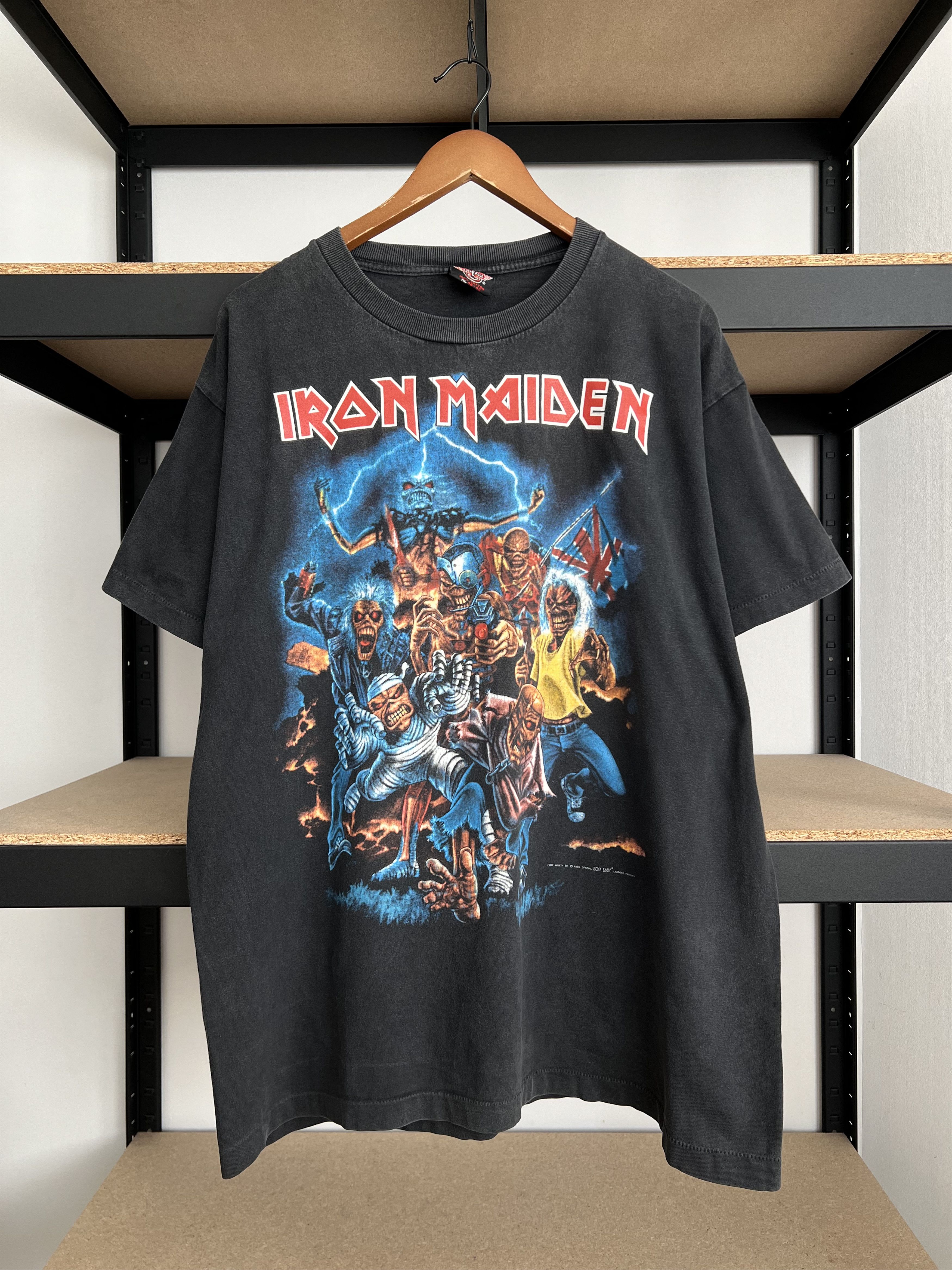 Band Tees Vintage 1996 Iron Maiden Best of the Beast Black T-shirt Size US XL / EU 56 / 4 - 3 Thumbnail