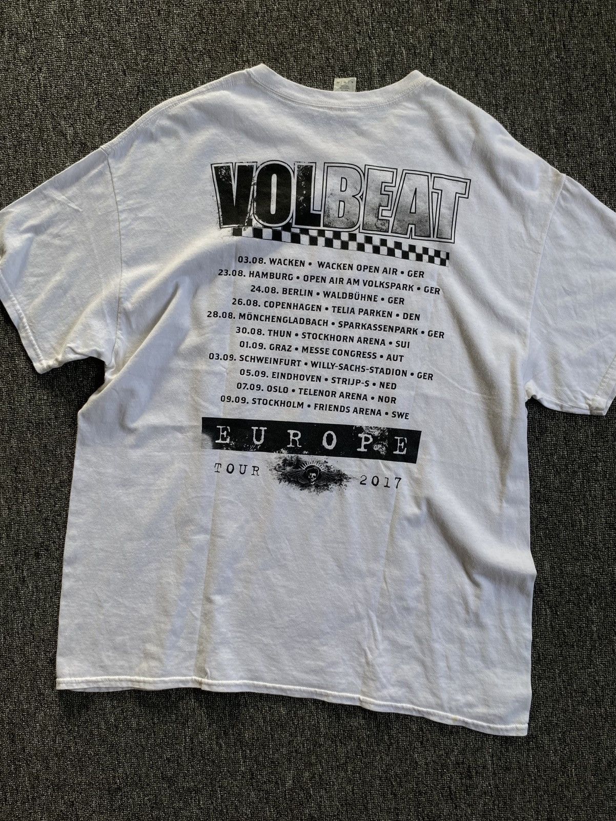 Gildan Band Tshirt Volbeat Europe Tour 2017 Size US XL / EU 56 / 4 - 2 Thumbnail