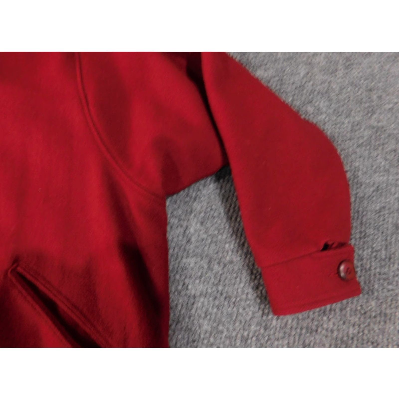 Vintage VINTAGE Woolrich Coat Jacket Womens Large Red Plaid Lined Button Front Raglan Collar Size L / US 10 / IT 46 - 5 Thumbnail
