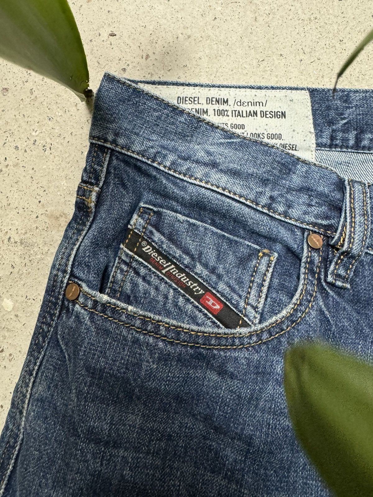 Diesel × Vintage Vintage Y2K Diesel Embroidered Logo Pocket Denim Jeans Pants Size US 32 / EU 48 - 6 Thumbnail