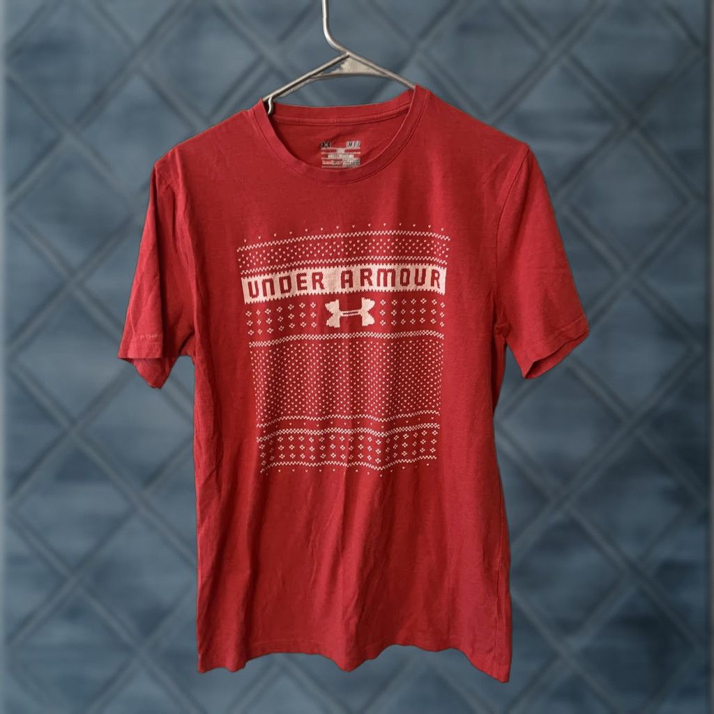 Under Armour Under Armour T-Shirt Shirt Mens Small Red Logo Short Sleeve Crew Neck Cotton Blend Holiday Christmas Pattern Activewear Size US S / EU 44-46 / 1 - 1 Thumbnail